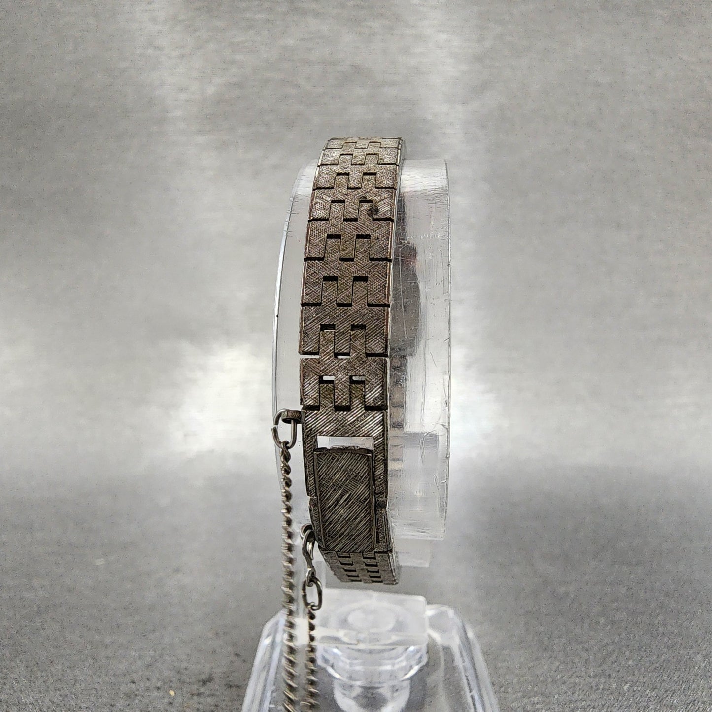 Seiko Watch Women 16mm Silver Dial Silver Tone Oval Manual 117060 Runs7