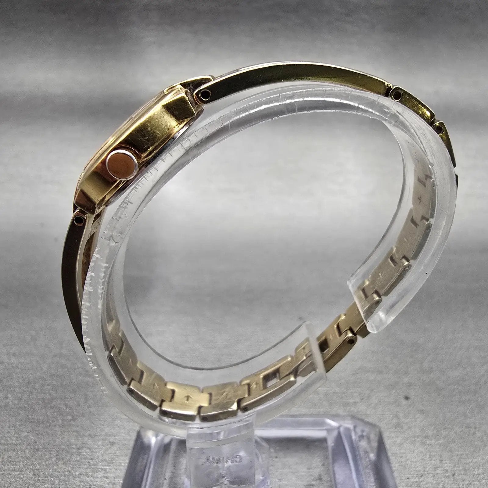 Seiko Watch Women 20mm MOP Dial Gold Tone Round 1N00-0GN0 New Battery Vintage6