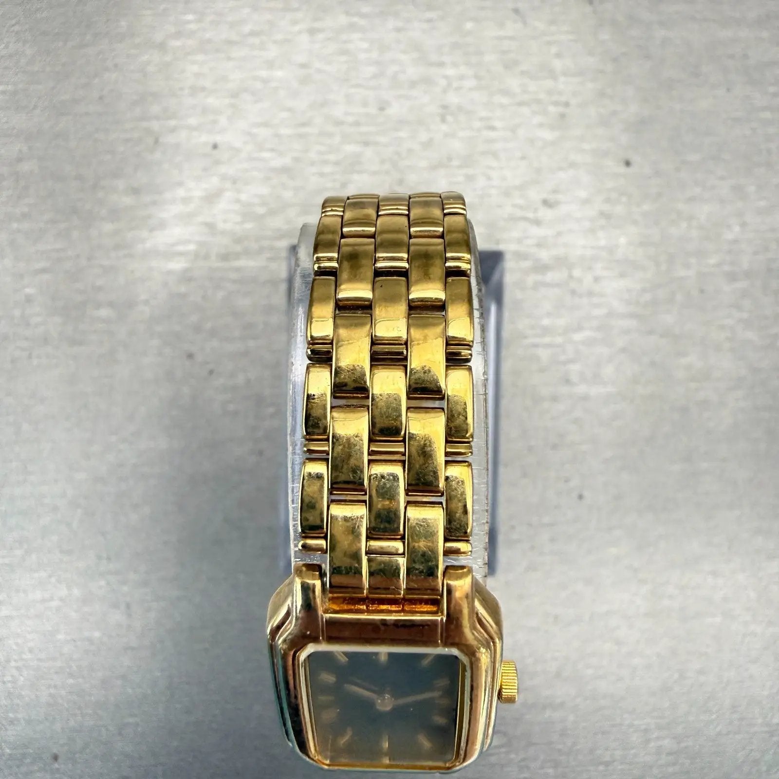 Seiko Watch Women 17mm Black Dial Gold Tone Rectangle V400-5498 New Battery VTG4