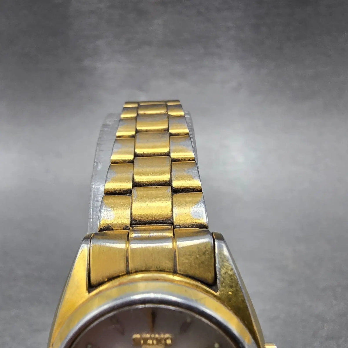 Seiko 5 Automatic Watch Women 24mm Silver Dial Gold Daydate 4206-0332 Round Runs4