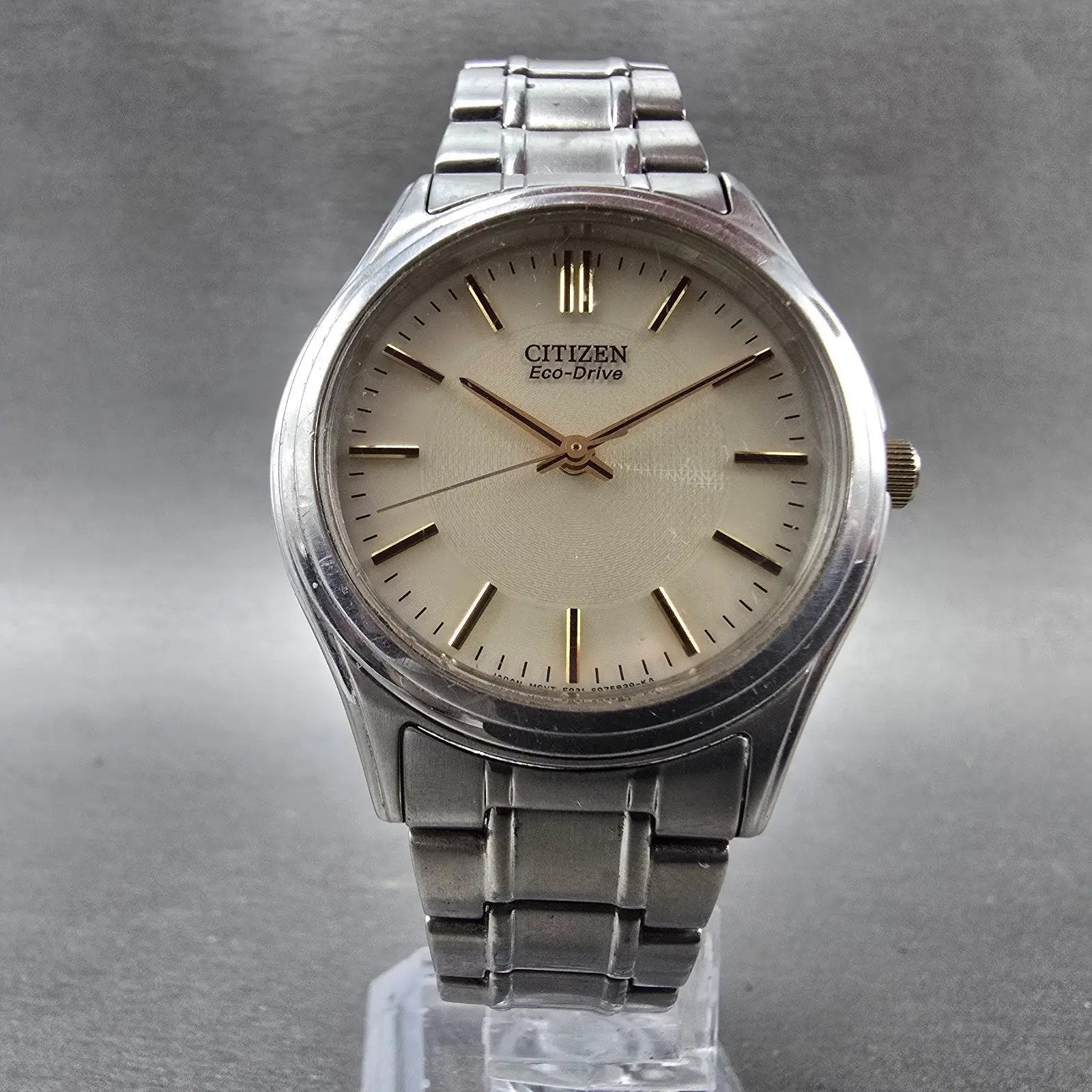 Citizen Eco-Drive Watch Men 35mm Cream Dial Silver Tone Round E031-S048419 Runs5