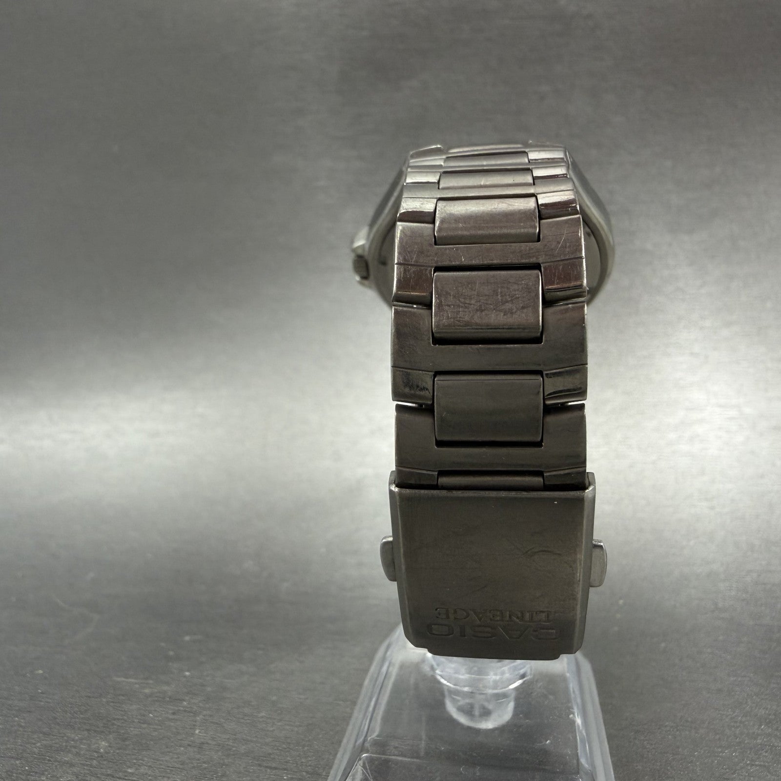 Casio Lineage Titanium Watch Men 38mm Silver Dial Daydate LIN-171J New Battery I7