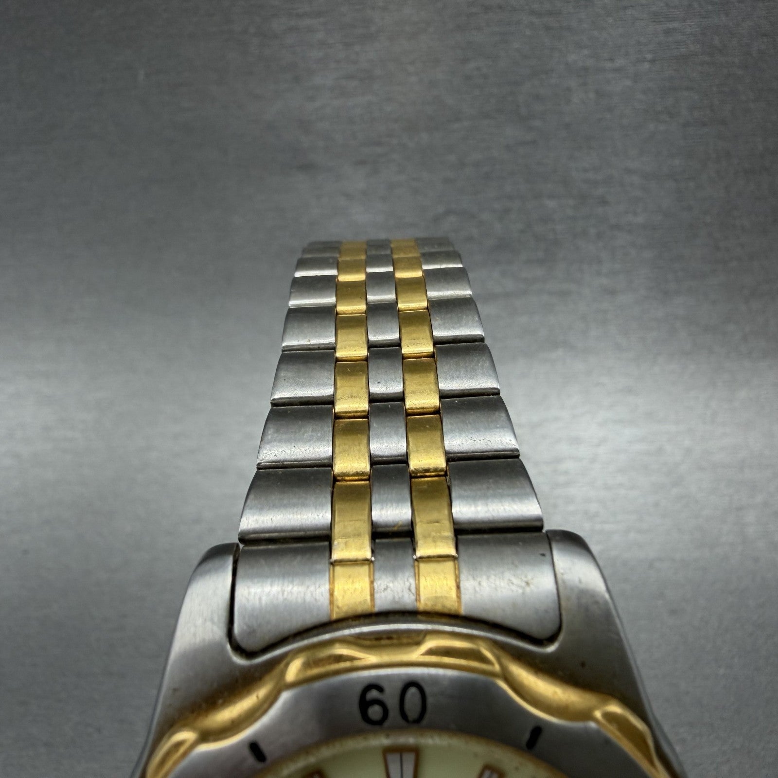 Seiko Sports 50 Watch Men 39mm Luminous Dial Two Tone Daydate Round New Battery5