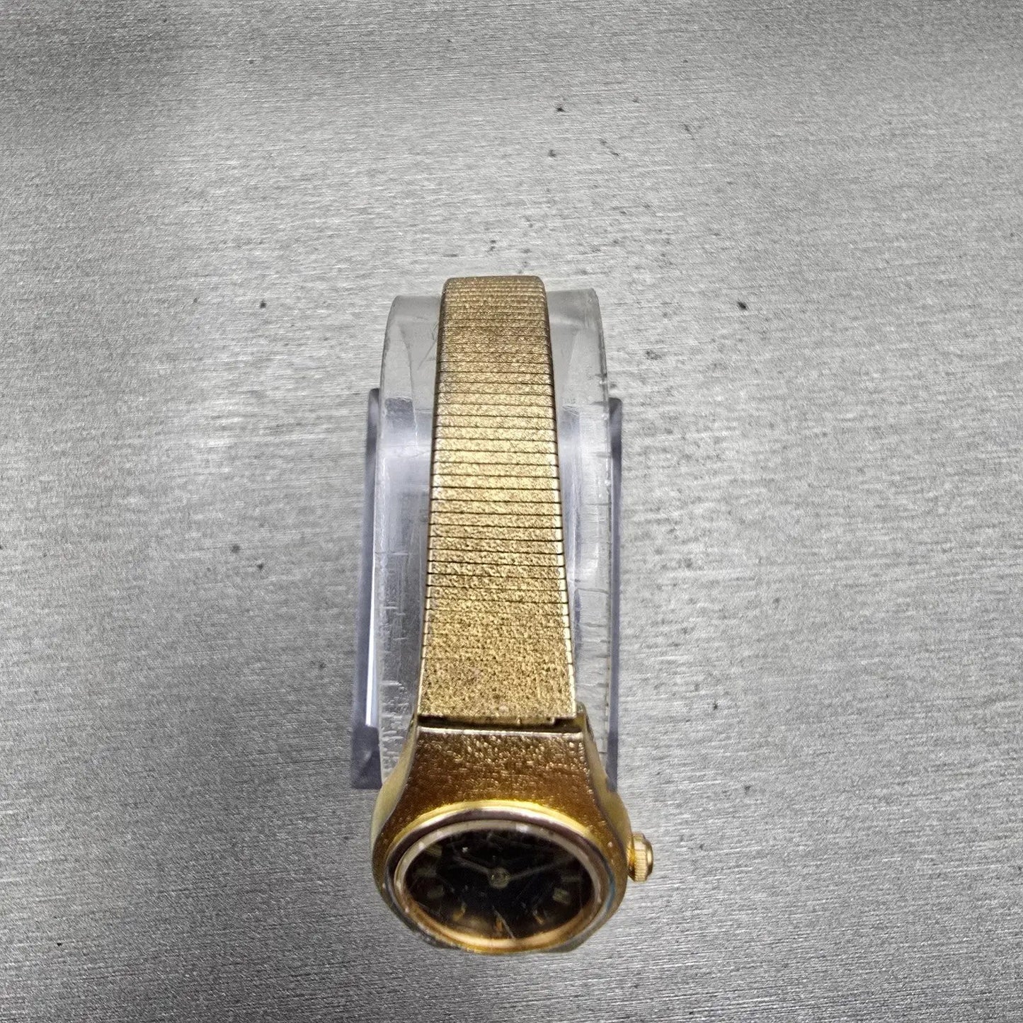 Seiko Watch Women 17mm Black Dial Gold Tone Oval 2Y00-5E29 New Battery Vintage4