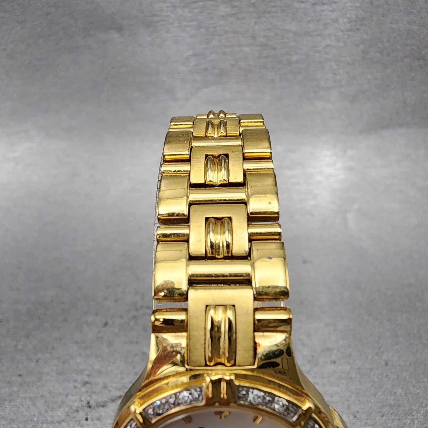 Bulova Watch Women 25mm White Dial Gold Tone Date Diamond Bezel 98R73 New Batt4