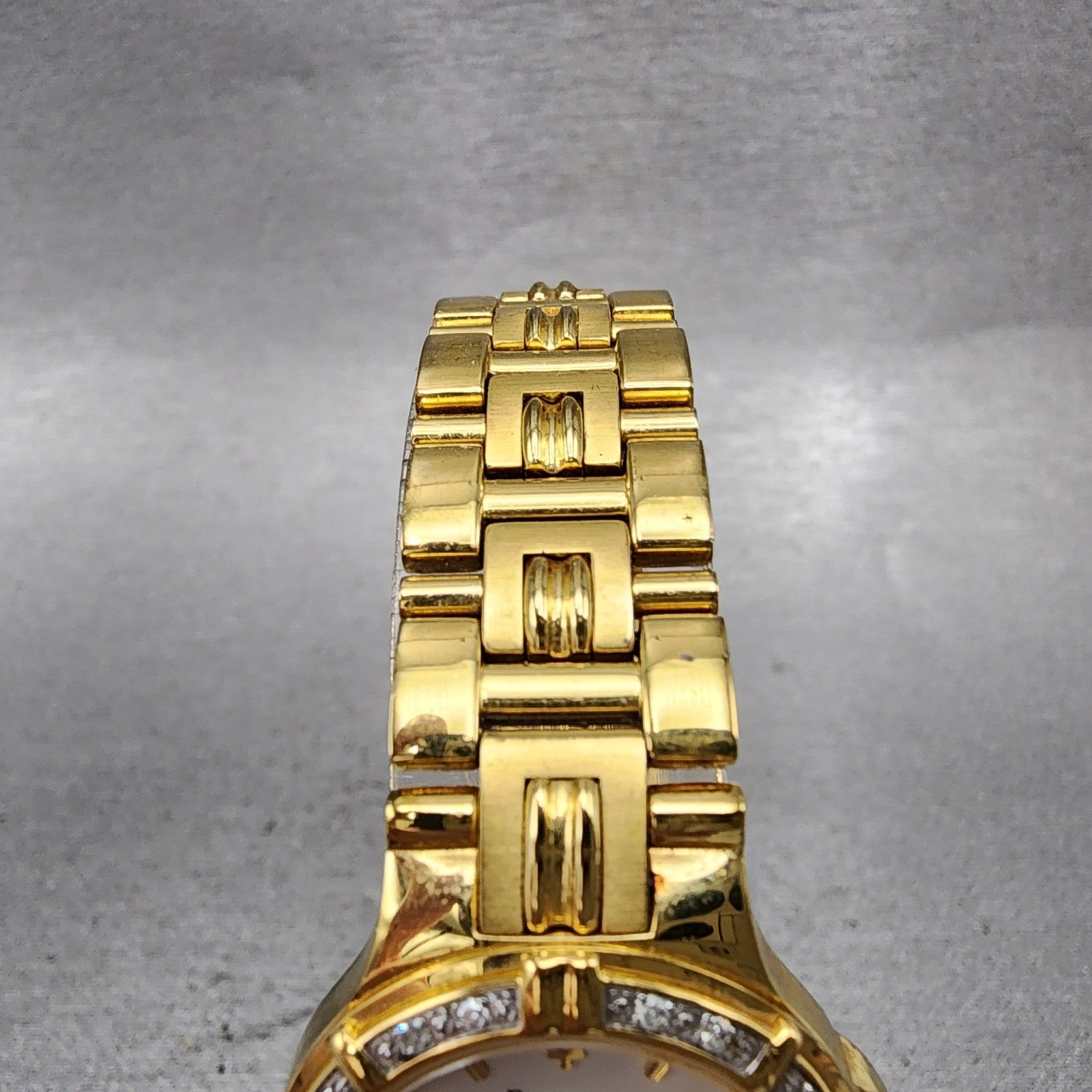 Bulova Watch Women 25mm White Dial Gold Tone Date Diamond Bezel 98R73 New Batt4