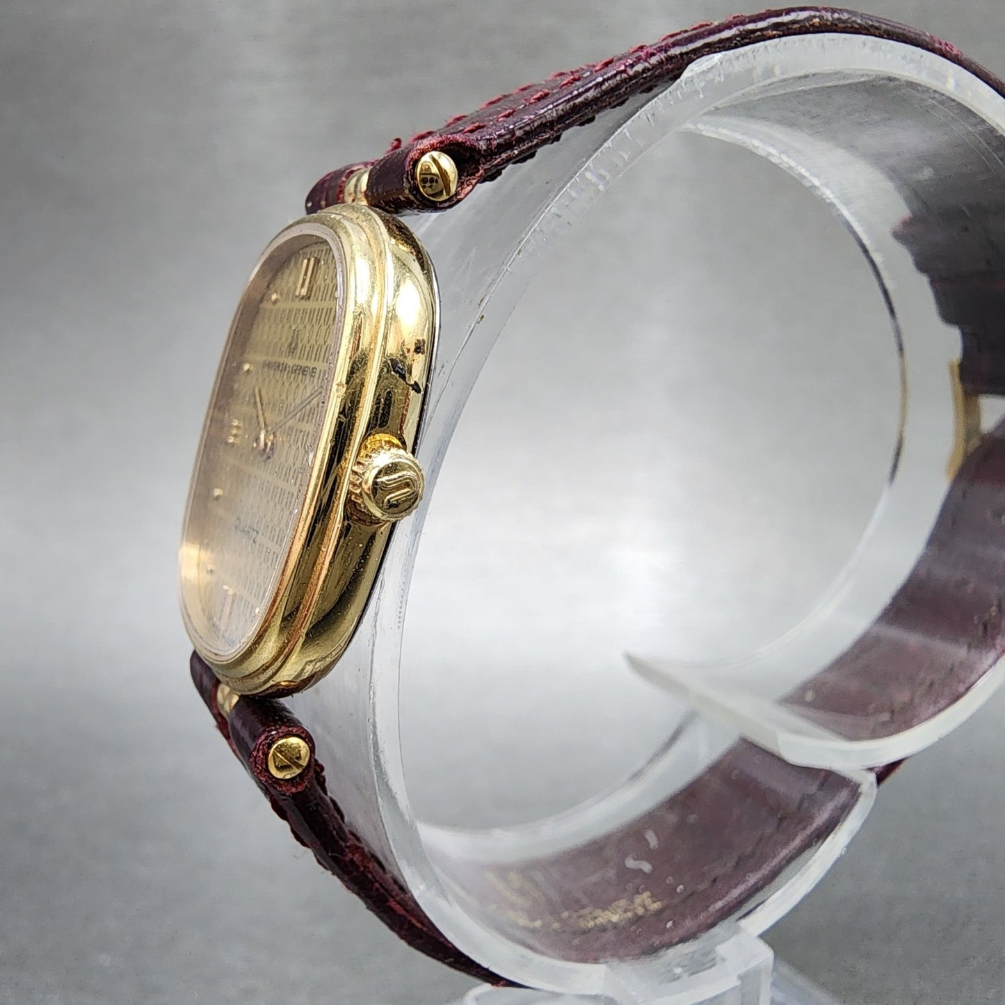 Universal Geneve Watch Women 20mm Gold Dial Gold Tone Oval 516.612 PARTS3