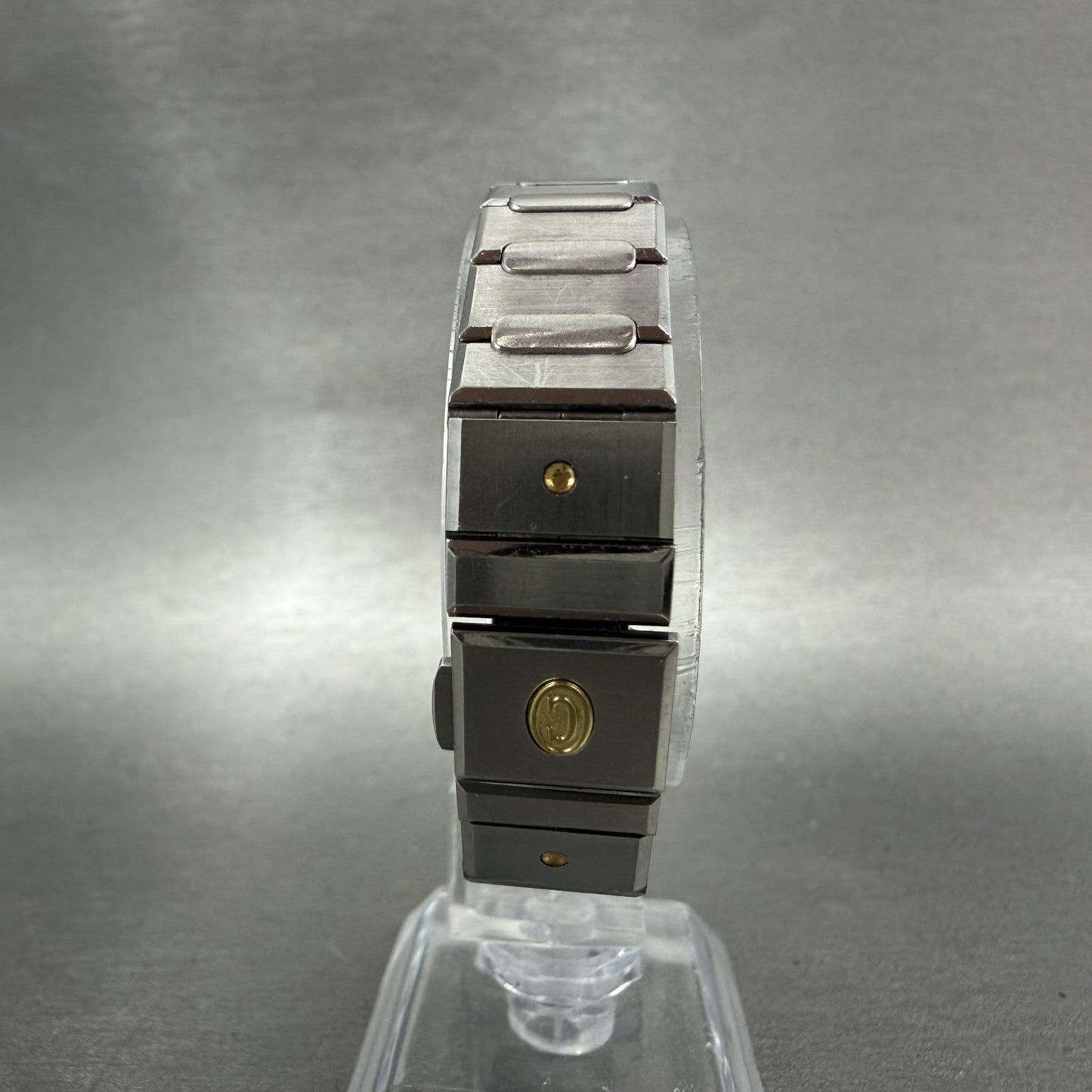 Concord Freedom Watch Women 23mm Gold Dial Steel Date Round 15.57.263 New Batt7