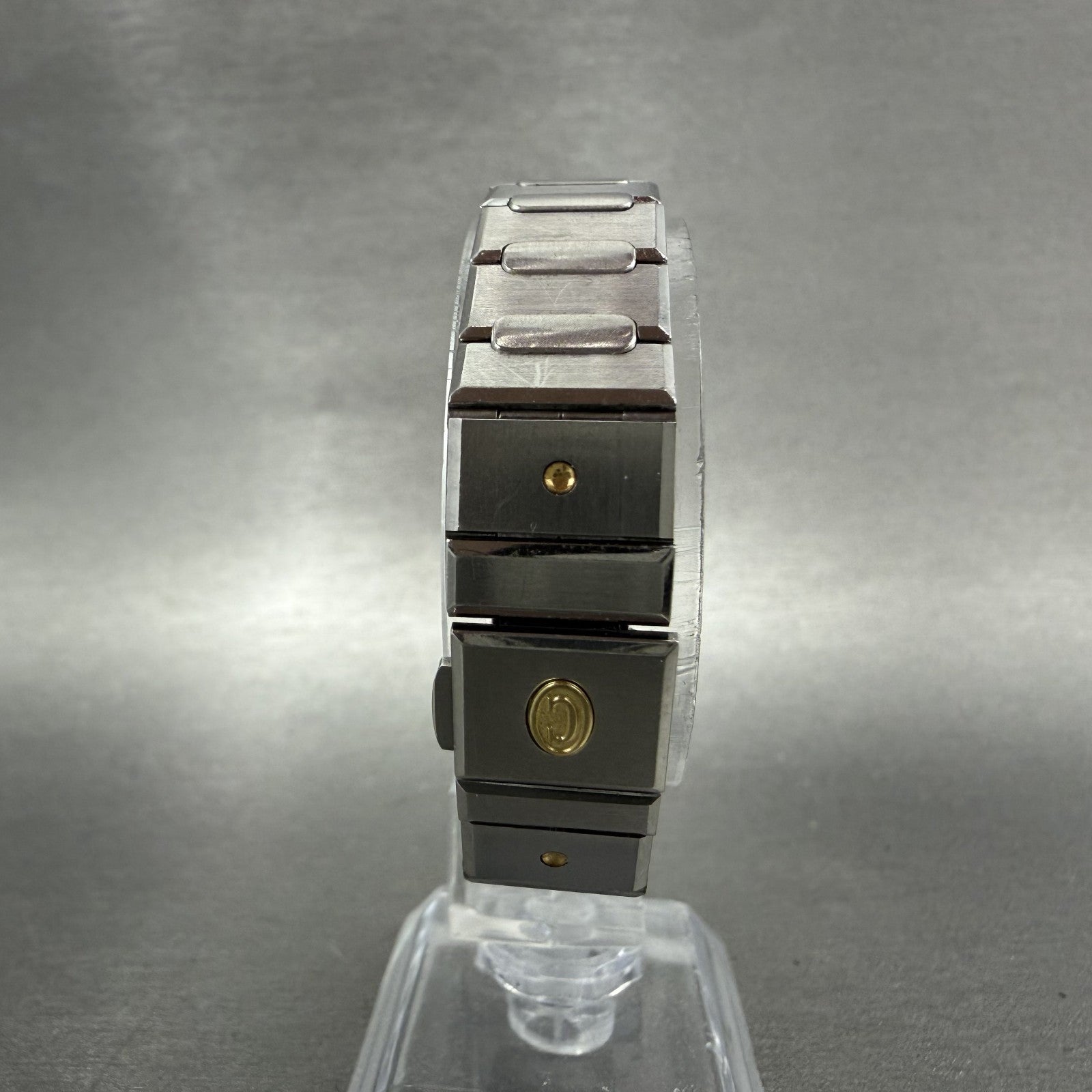 Concord Freedom Watch Women 23mm Gold Dial Steel Date Round 15.57.263 New Batt7
