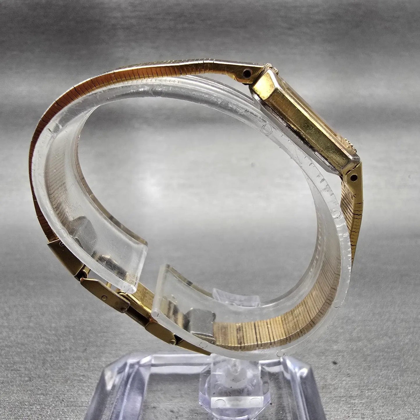 Seiko Watch Women 14mm Brown Dial Gold Tone Gemmed Rectangle 2E20-5099 New Batt8