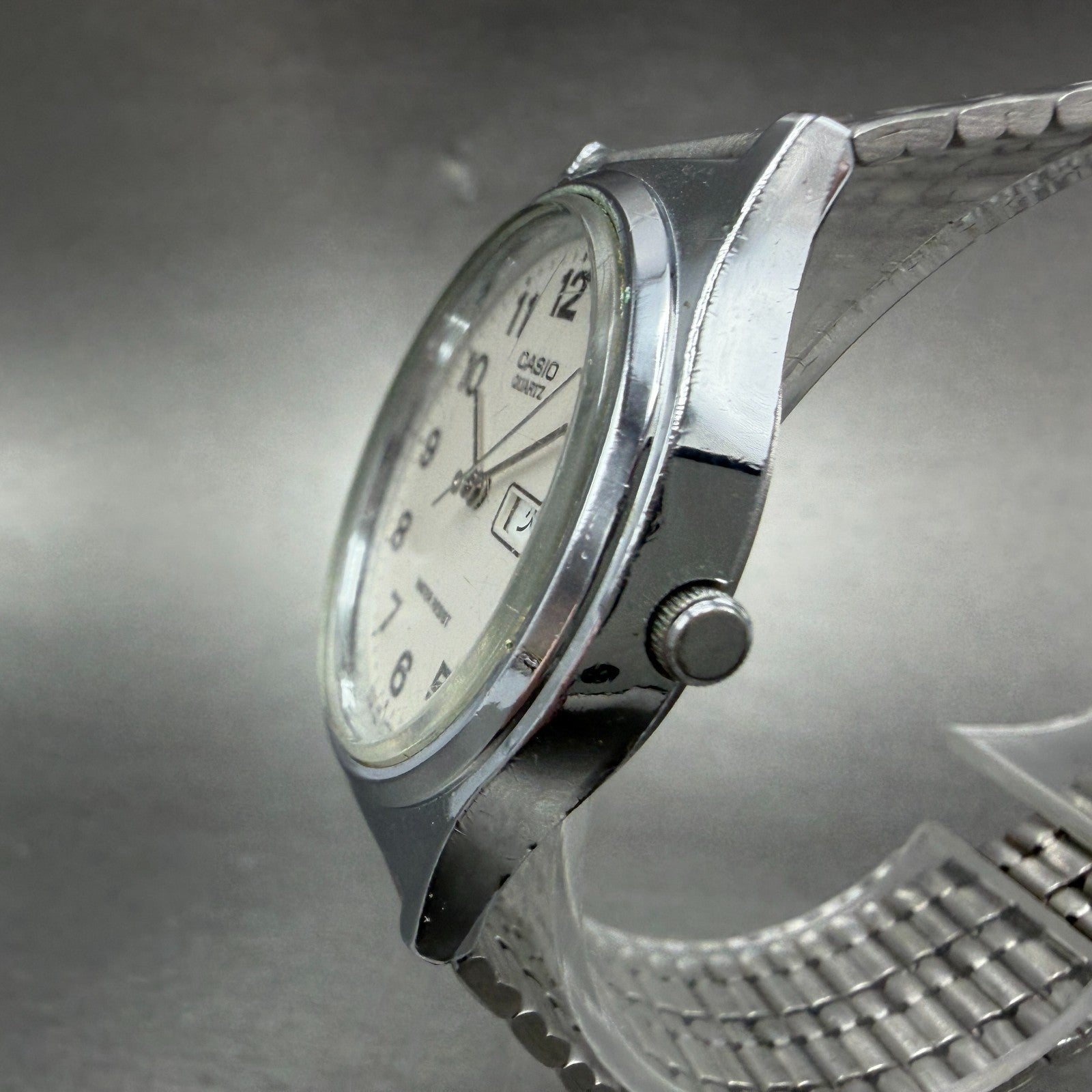 Casio MQ-514 Watch Men 33mm White Dial Silver Tone Round Daydate New Battery2