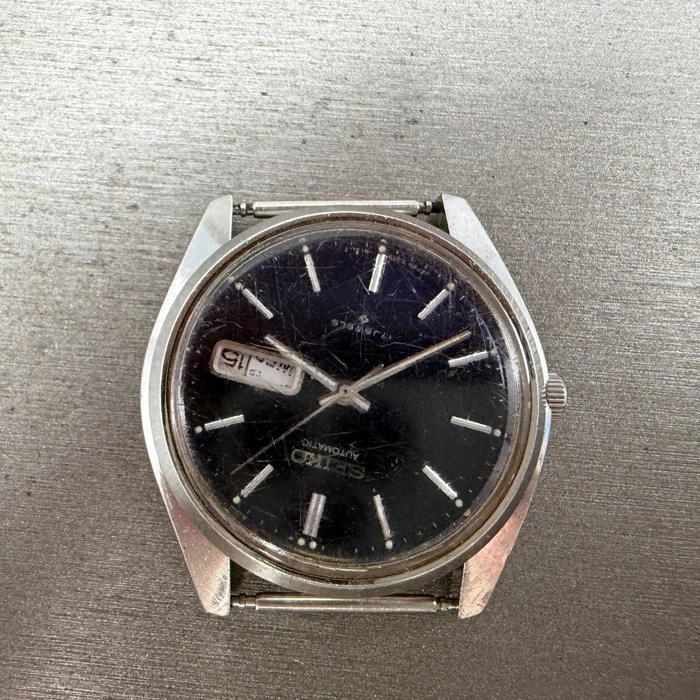 48024854