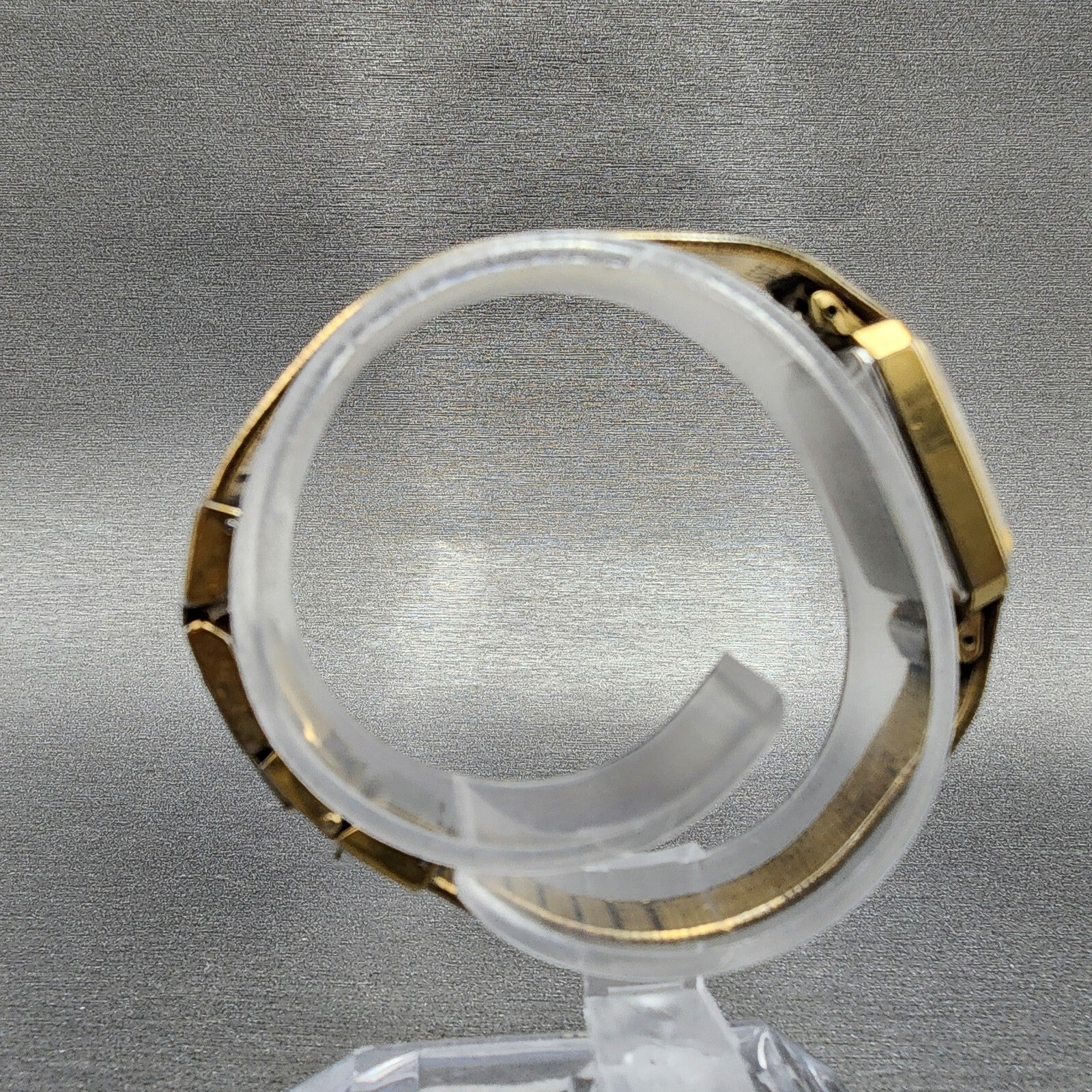 VTG Seiko Watch Women 13mm Gold Dial Gold Tone Rectangle 13205779 New Battery8