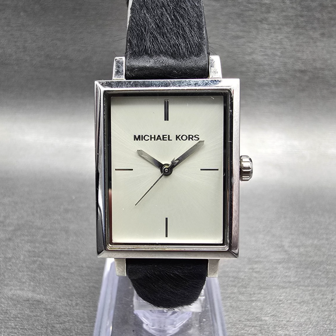 Michael Kors Harway Watch Women 24mm Silver Dial Silver Tank MK2599 New Battery0