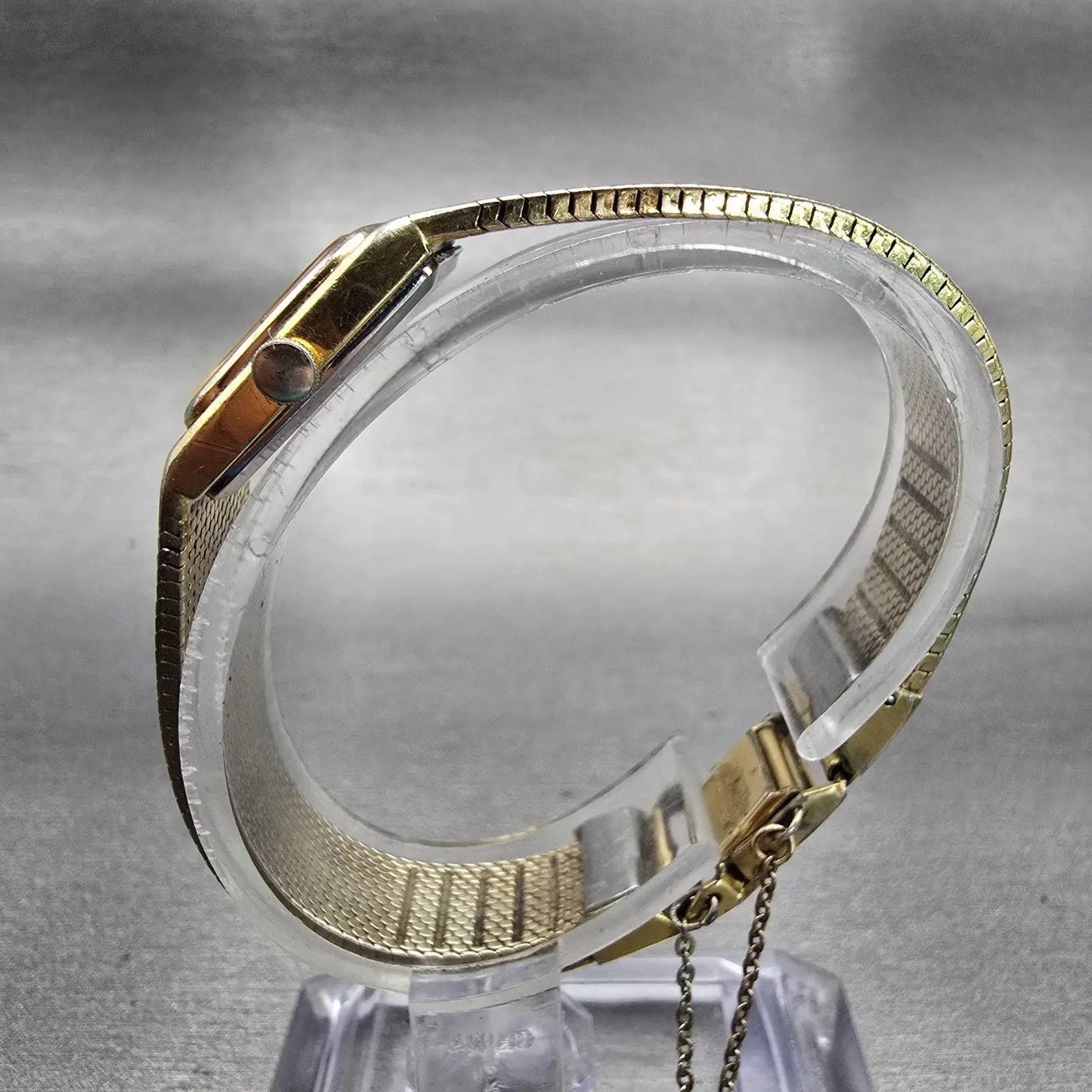 Seiko Watch Women 20mm Champagne Dial Gold Tone Rectangle 1400-5259 New Battery6
