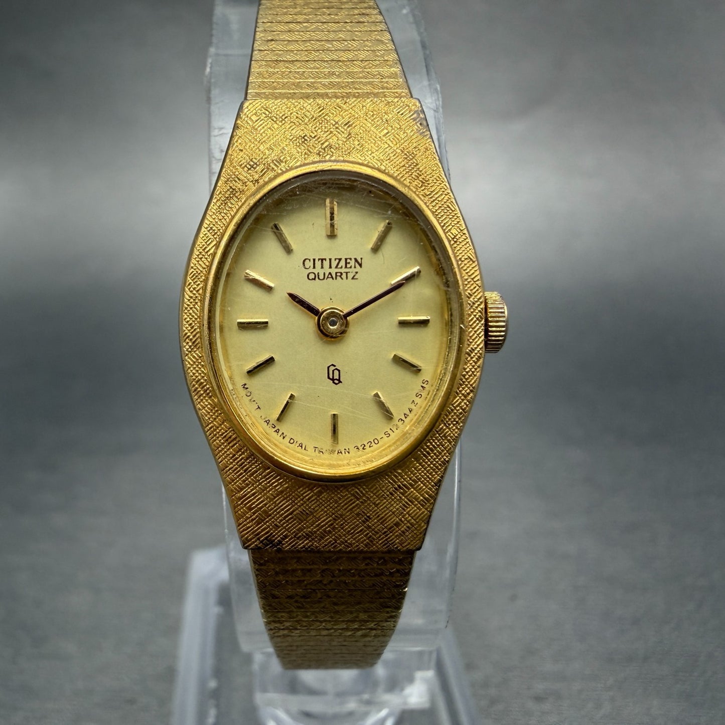 Citizen CQ Watch Women 17mm Champagne Dial Gold Tone Oval 3220-S02287 NewBattery0