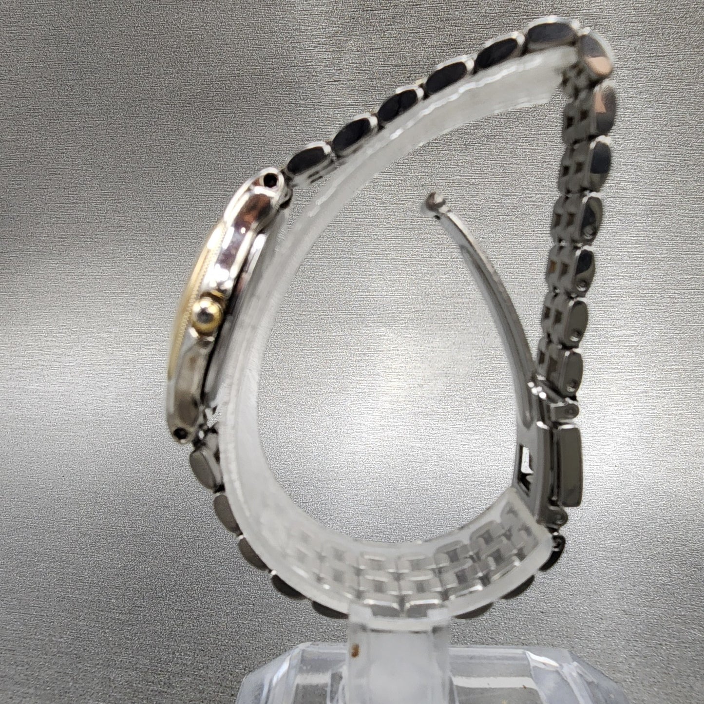 Burberry Watch Women 24mm Silver Dial Two Tone Round 6031G13435 New Battery6