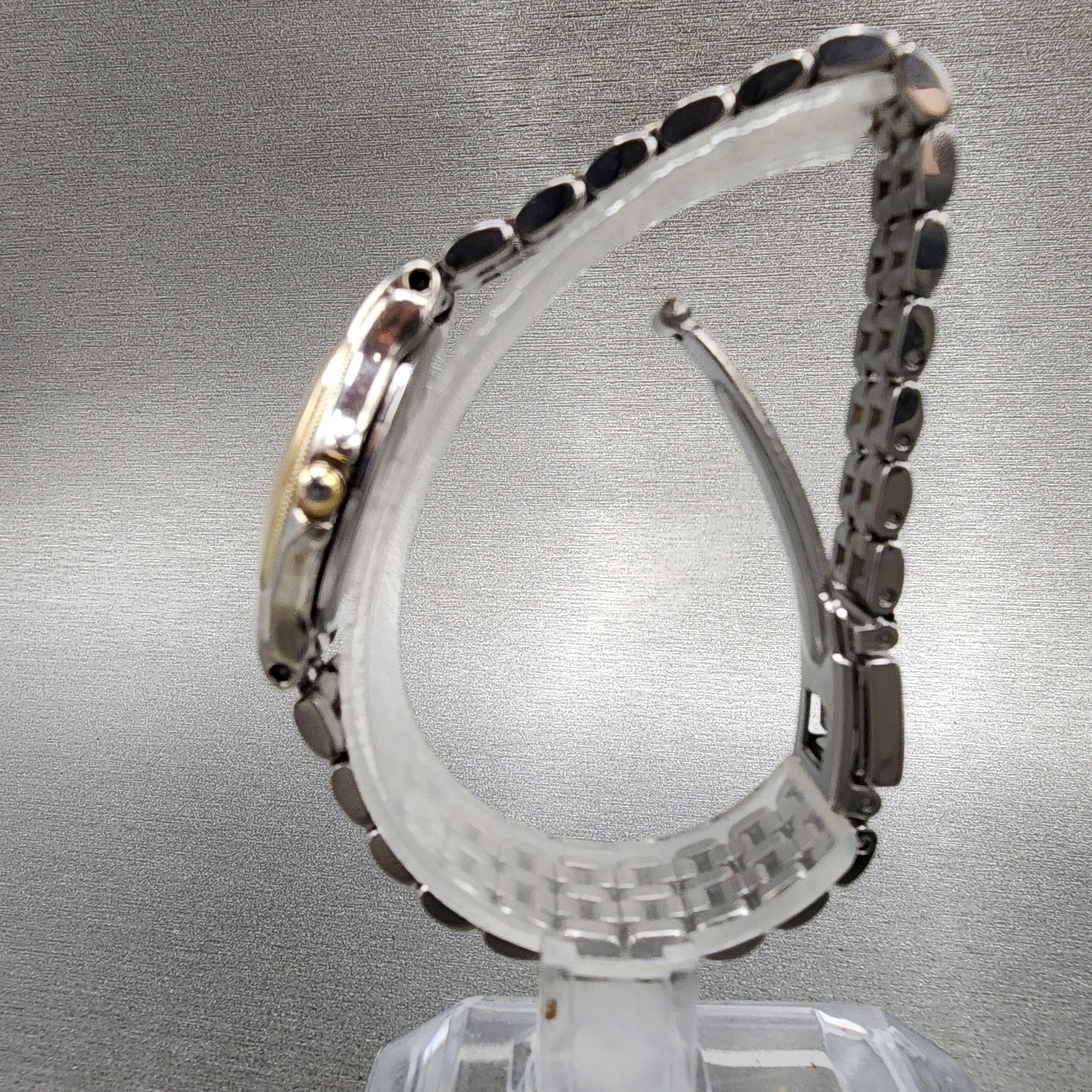 Burberry Watch Women 24mm Silver Dial Two Tone Round 6031G13435 New Battery6
