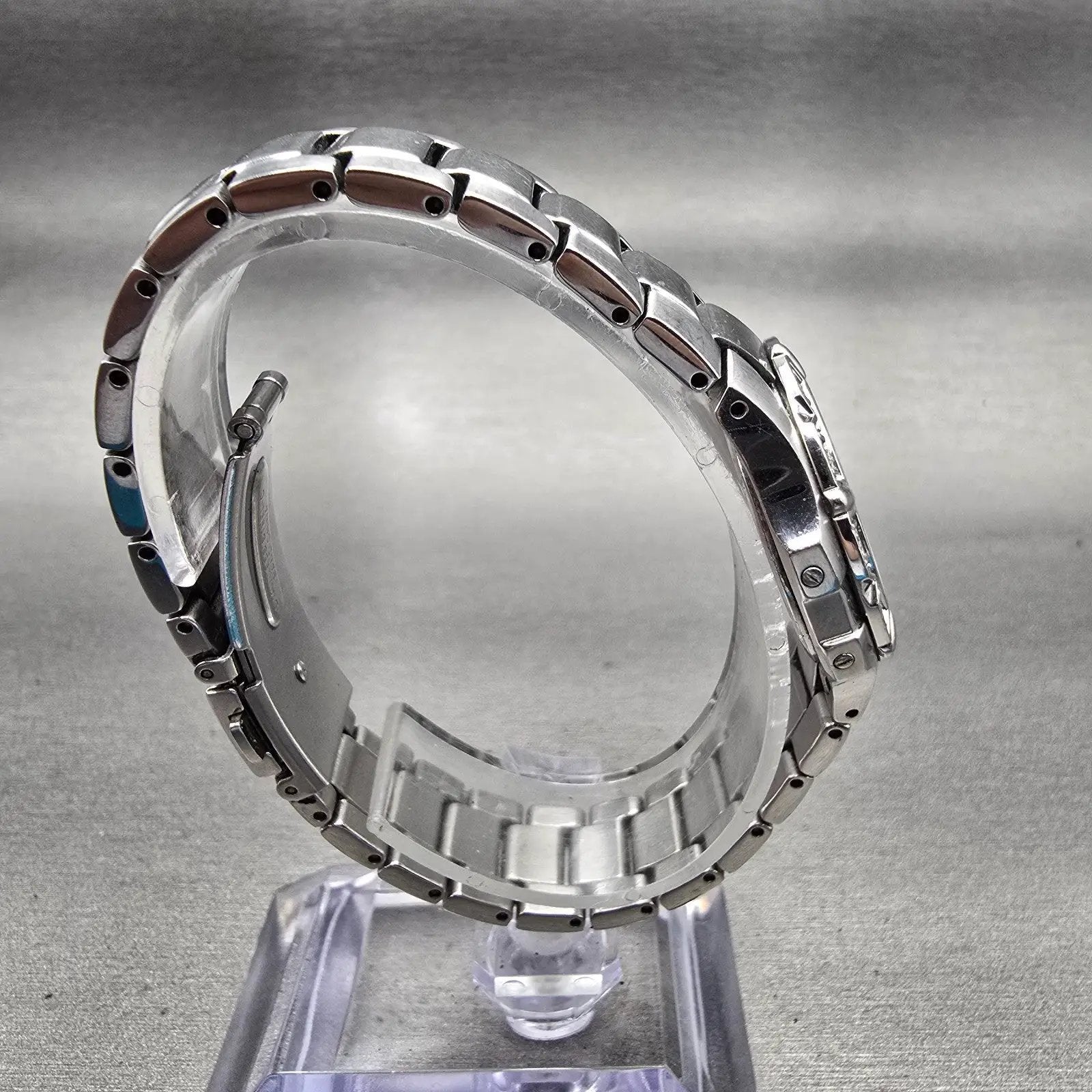 Seiko Coutura Watch Women 29mm MOP Dial Silver Tone Date Gemmed 7N82-0GD0 NewBat8