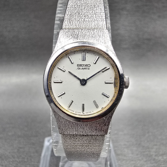 Seiko Watch Women 18mm Silver Dial Silver Round 2C20-0020 New Battery VTG 230
