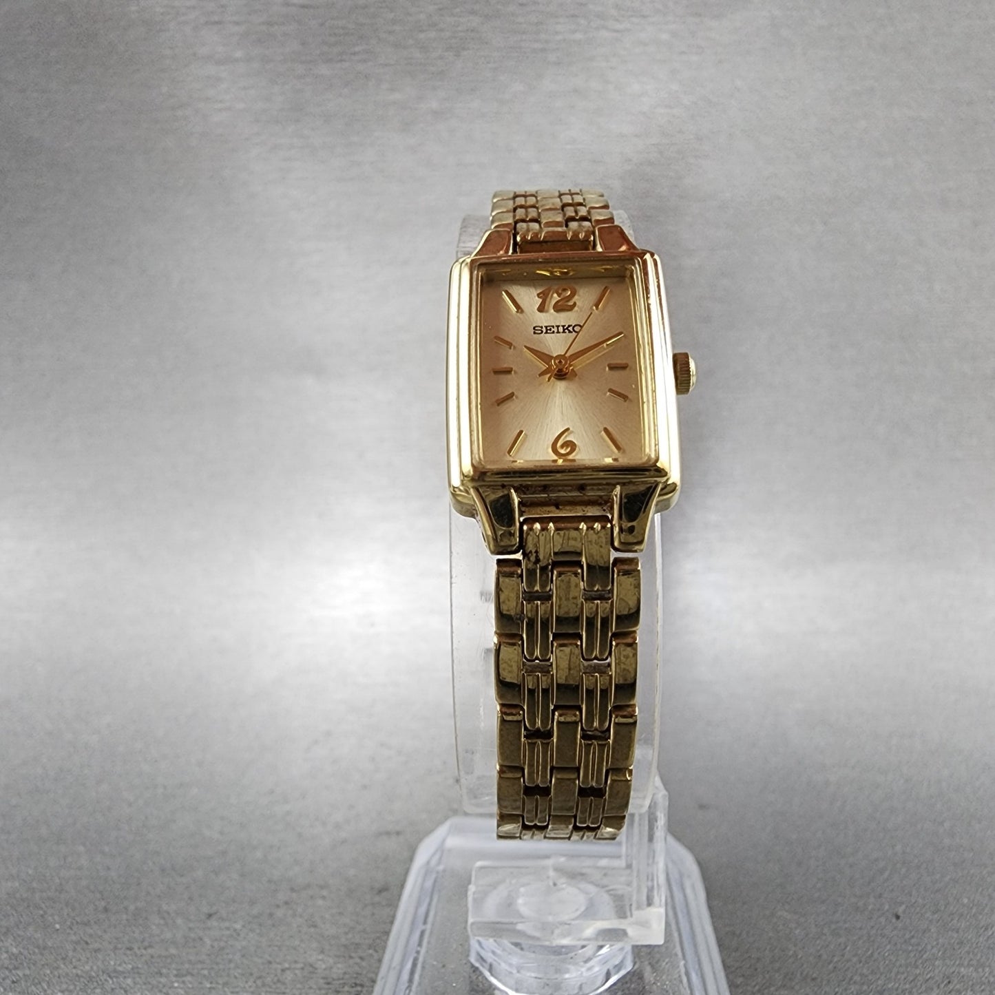 Seiko Tank Watch Women 16mm Champagne  Dial Gold Tone 1n010FH0 New Battery5