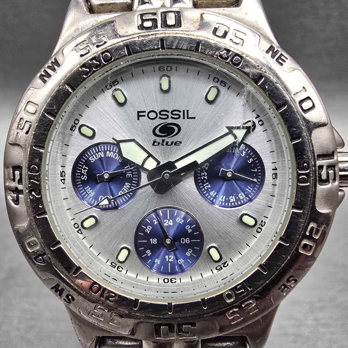 Fossil Blue Watch Men 35mm Silver Dial Silver Tone Daydate Round BQ-9022 New Bat1