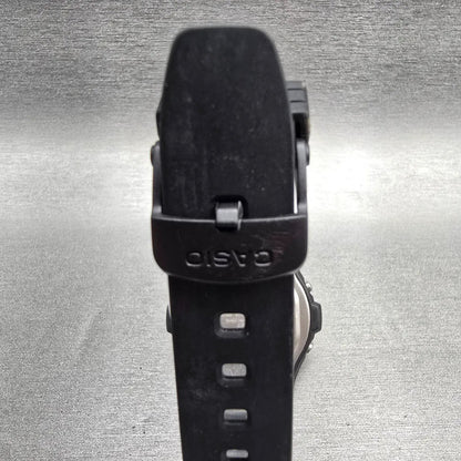 Casio Illuminator LW-202H Watch Women 39mm Black Silver Chono Alarm New Battery7