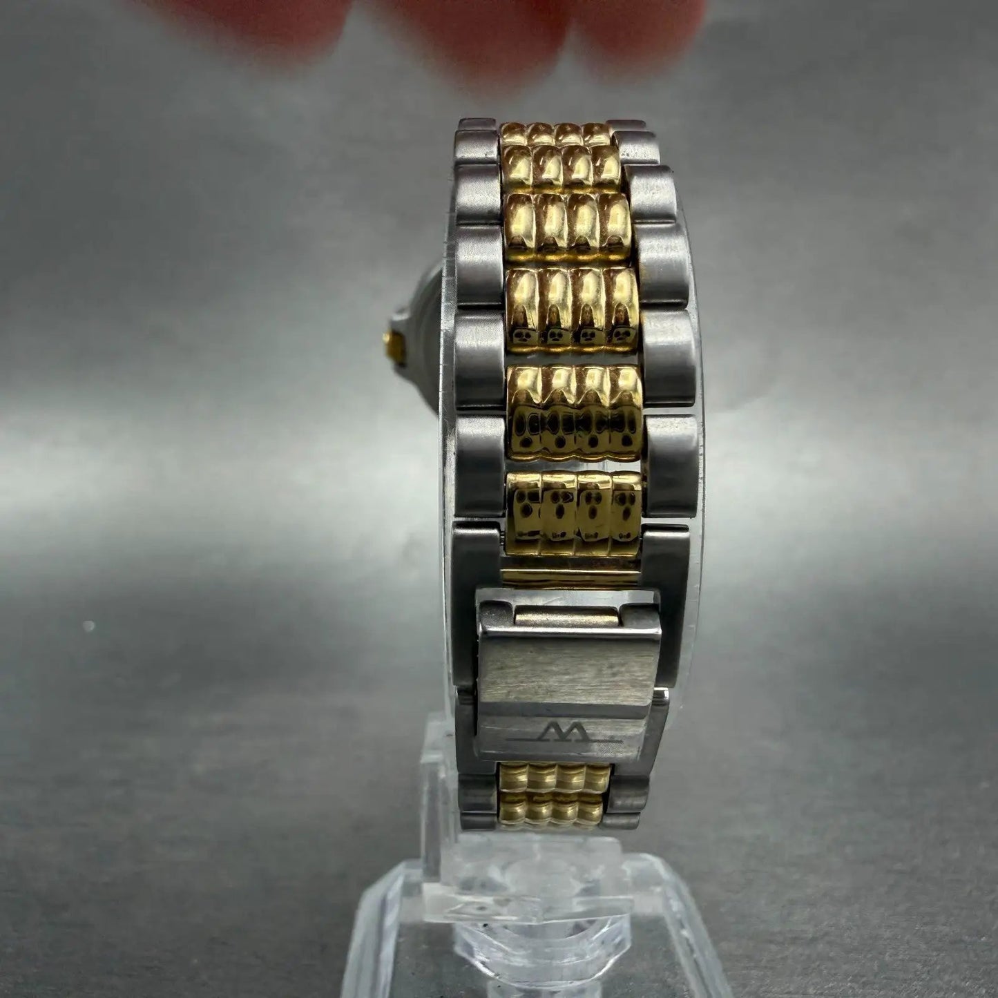 Wittnauer Watch Women 25mm White Dial Two Tone Date Round 9565 New Battery7