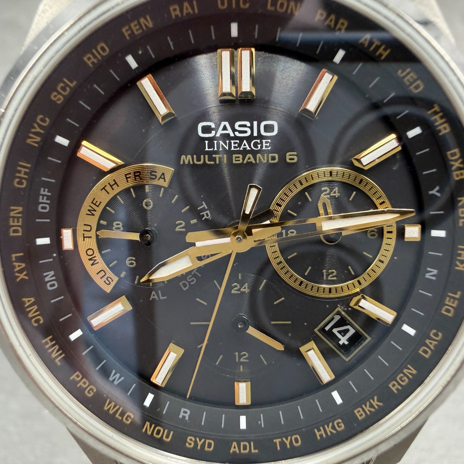 Casio Lineage World Time Solar Watch Men 42mm Black Dial Titanium LIW-M610TS Run1