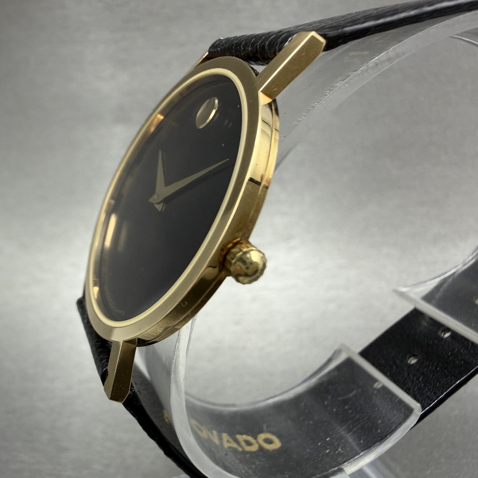 Movado Museum Watch Men 31mm Black Dial Gold Tone Round 8733882 New Battery2