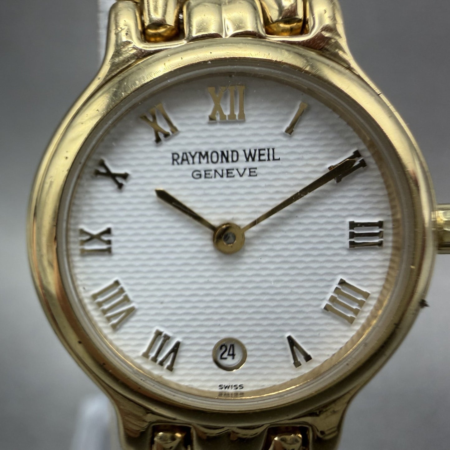 Raymond Weil Watch Women 24mm White Dial Gold Plated Date Round 9946 New Battery1
