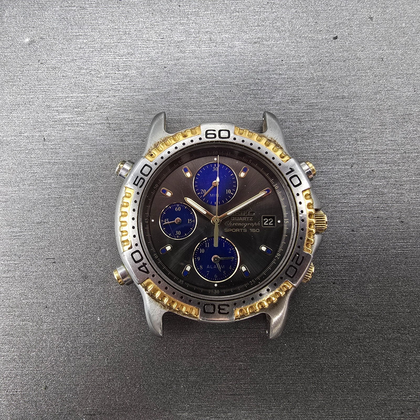 Seiko Sports 150 Chronograph Watch Men 40mm Gray Dial Two Tone Date Round PARTS0