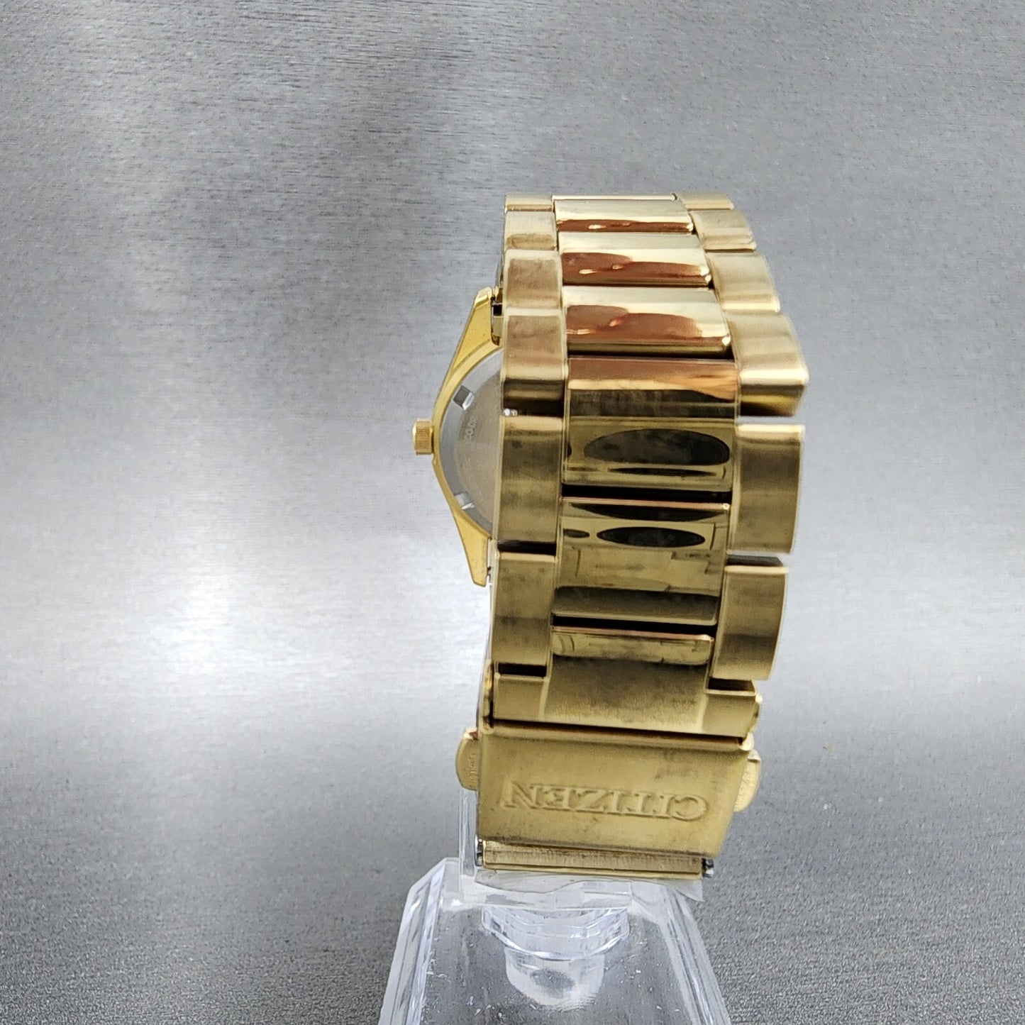 Citizen EcoDrive Watch Women 33mm MOP Dial Gold Tone Date Round EW270259D7