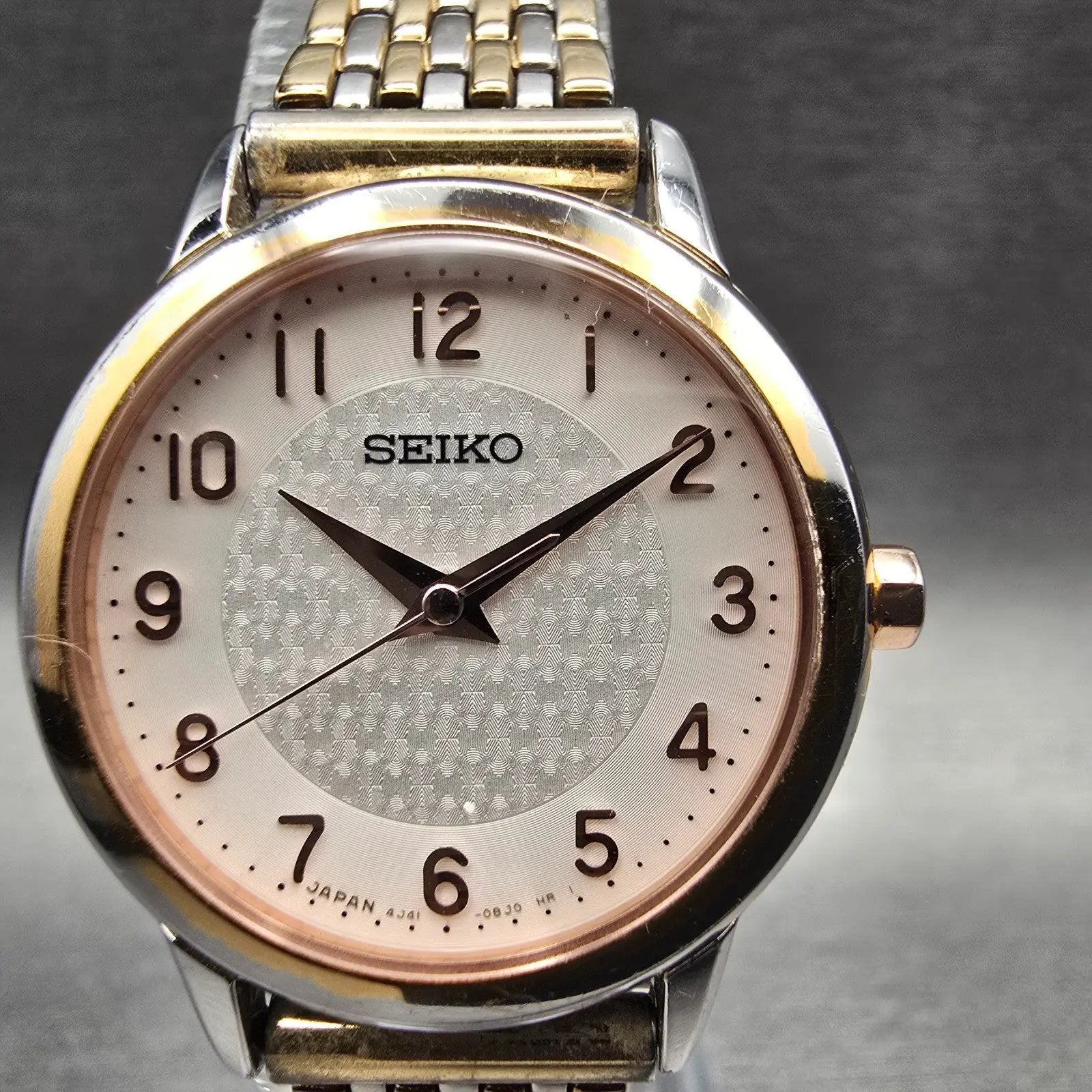 Seiko Watch Women 27mm White Dial Two Tone Round 4J41-0AW0 New Battery1