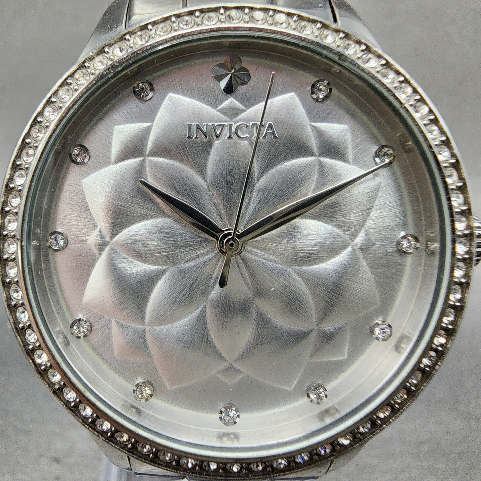 Invicta Wildflower Watch Women 35mm Silver Dial Silver Tone Round New Battery1