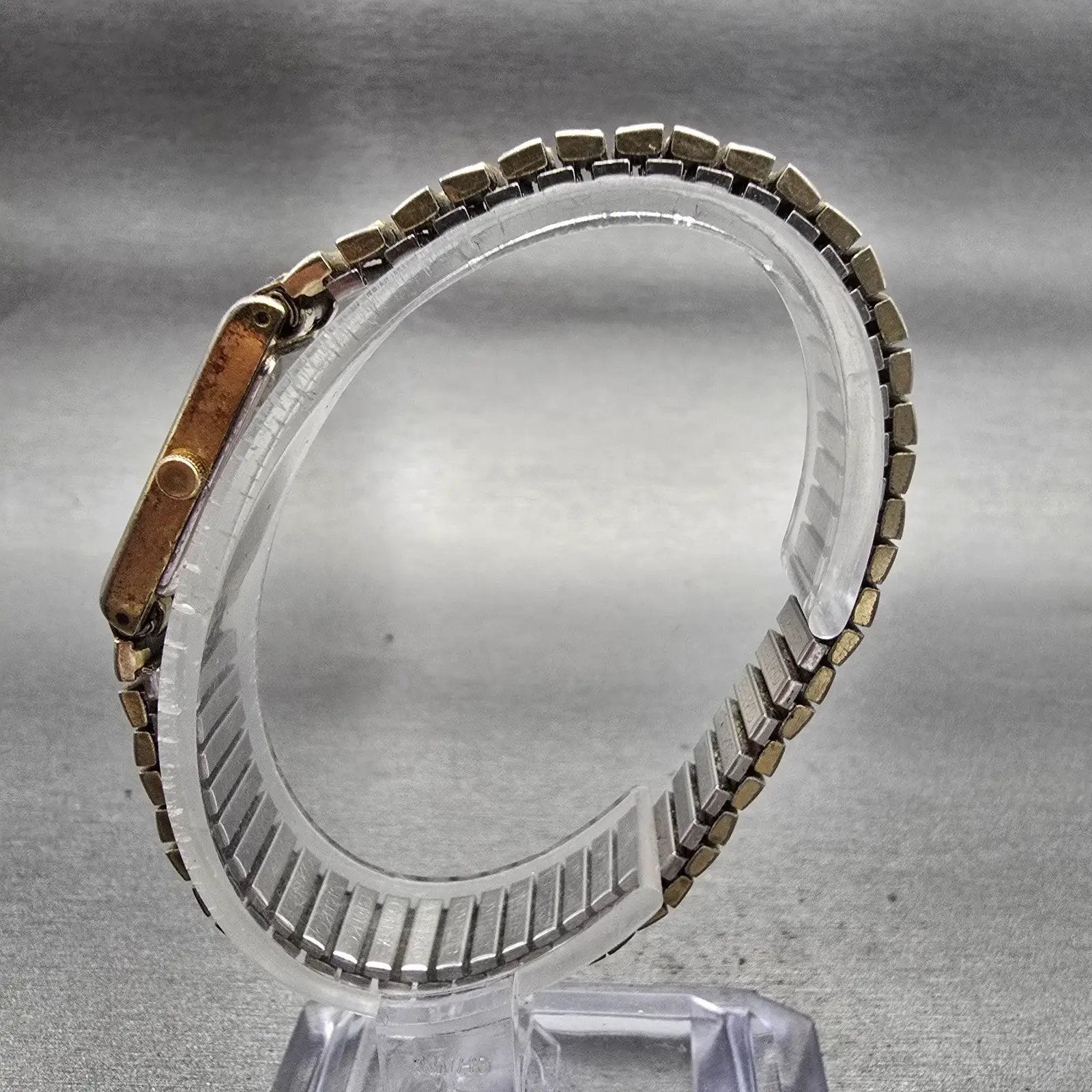 Seiko Watch Women 12mm Gold Dial Gold Tone Rectangle 2E20-5239 New Battery VTG6