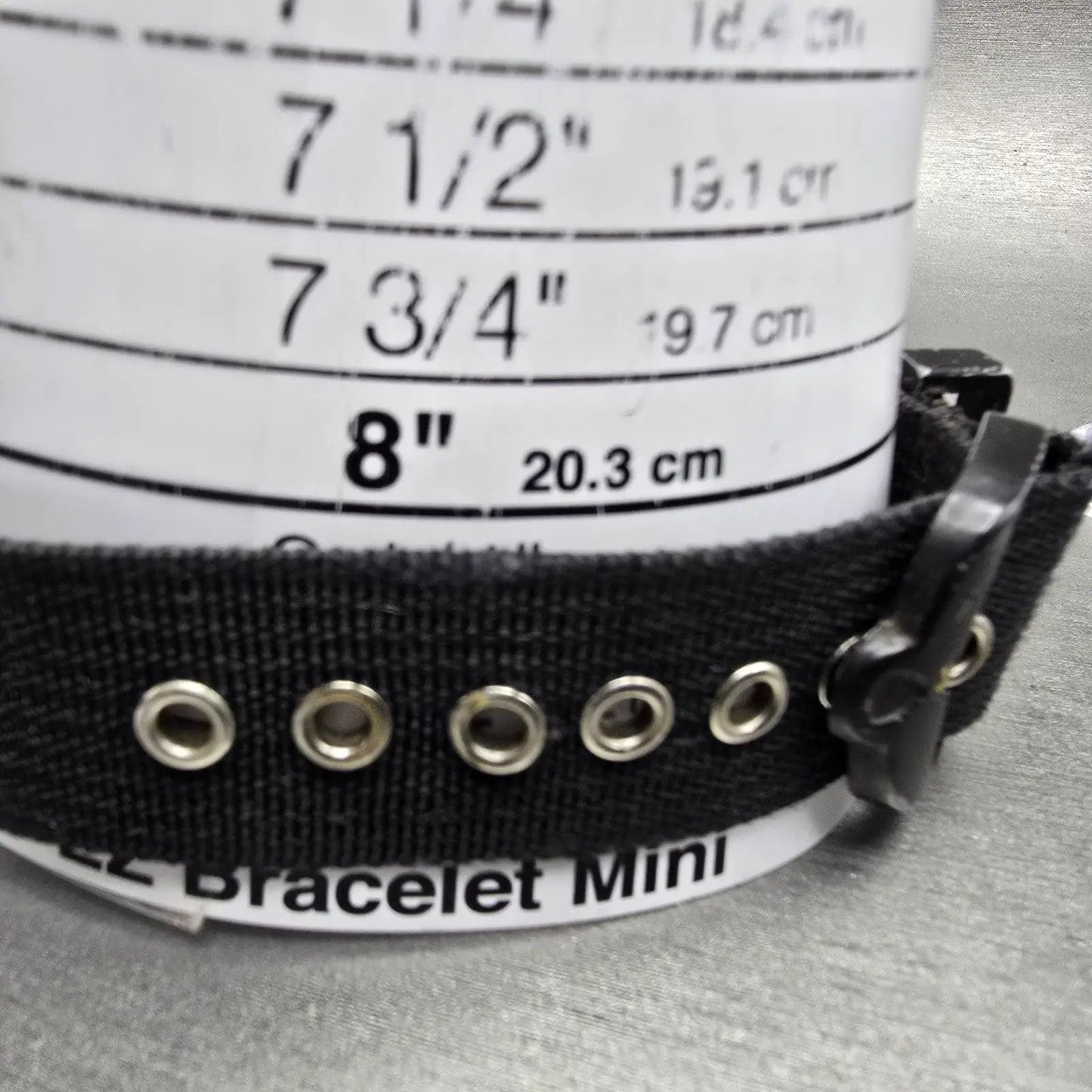 Bertucci A2-T watch Men 40mm Black Dial Titanium Date Round Nato New battery10