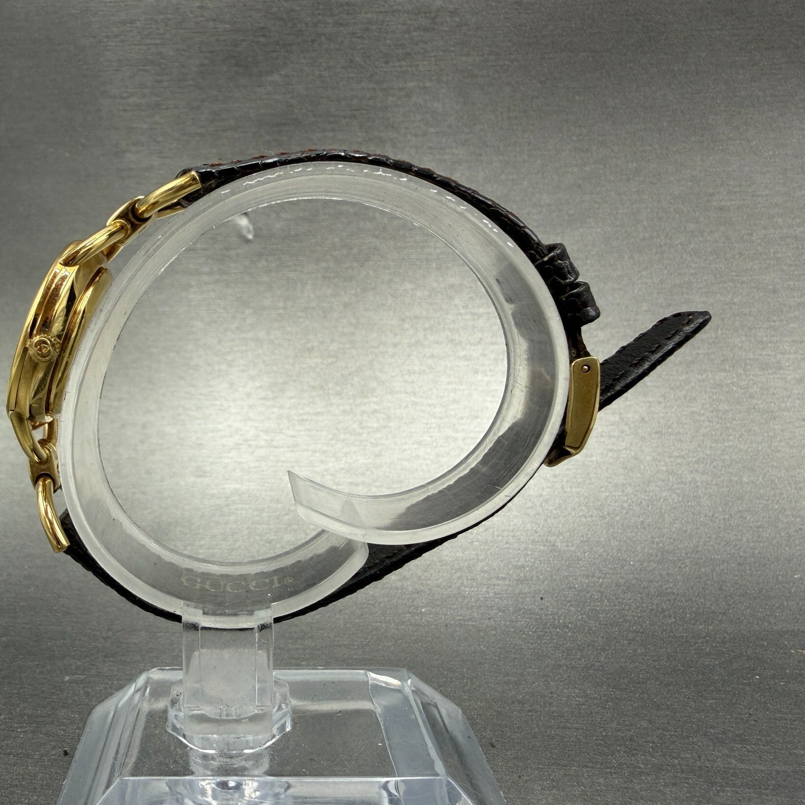 Gucci 6000L Watch Women 23mm Champagne Dial Gold Plated Round Roman PARTS7