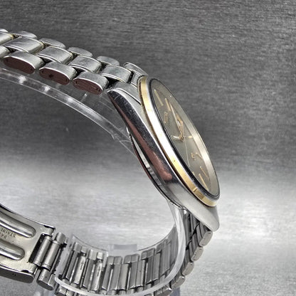 Seiko SQ Mens Watch 34mm Silver Dial Two Tone Daydate Round 8123-8009 New Batt3
