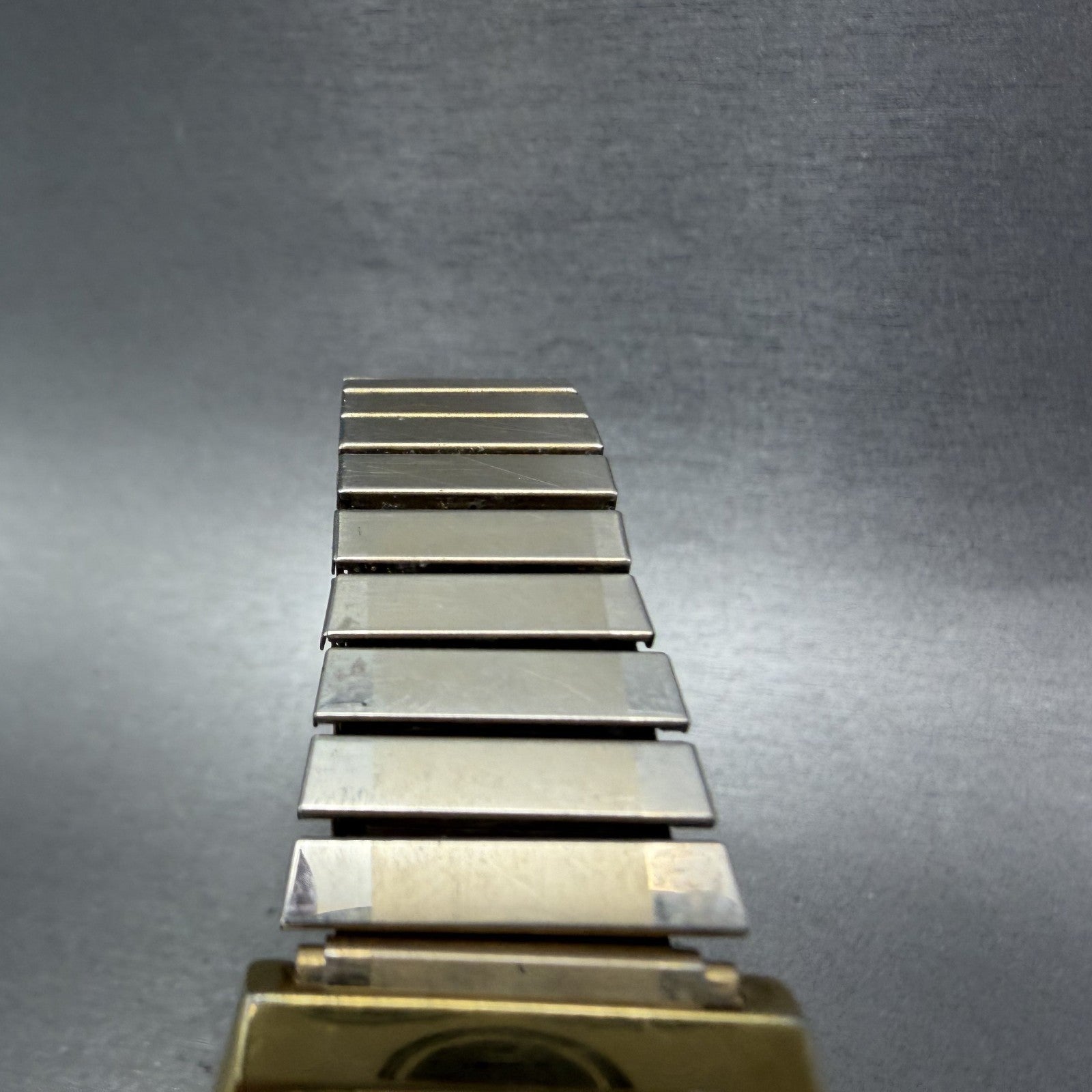 Pulsar Tank Watch Men 27mm Champagne Dial Gold Tone Rectangle Y130-5240 New Batt4