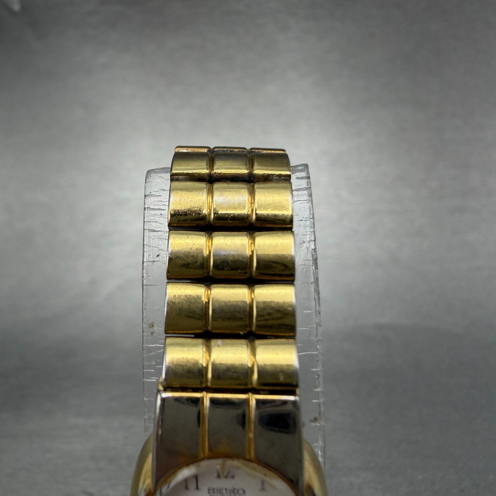 Seiko Watch Women 16mm White Dial Gold Tone Oval Vintage 1N00-5A50 New Battery5