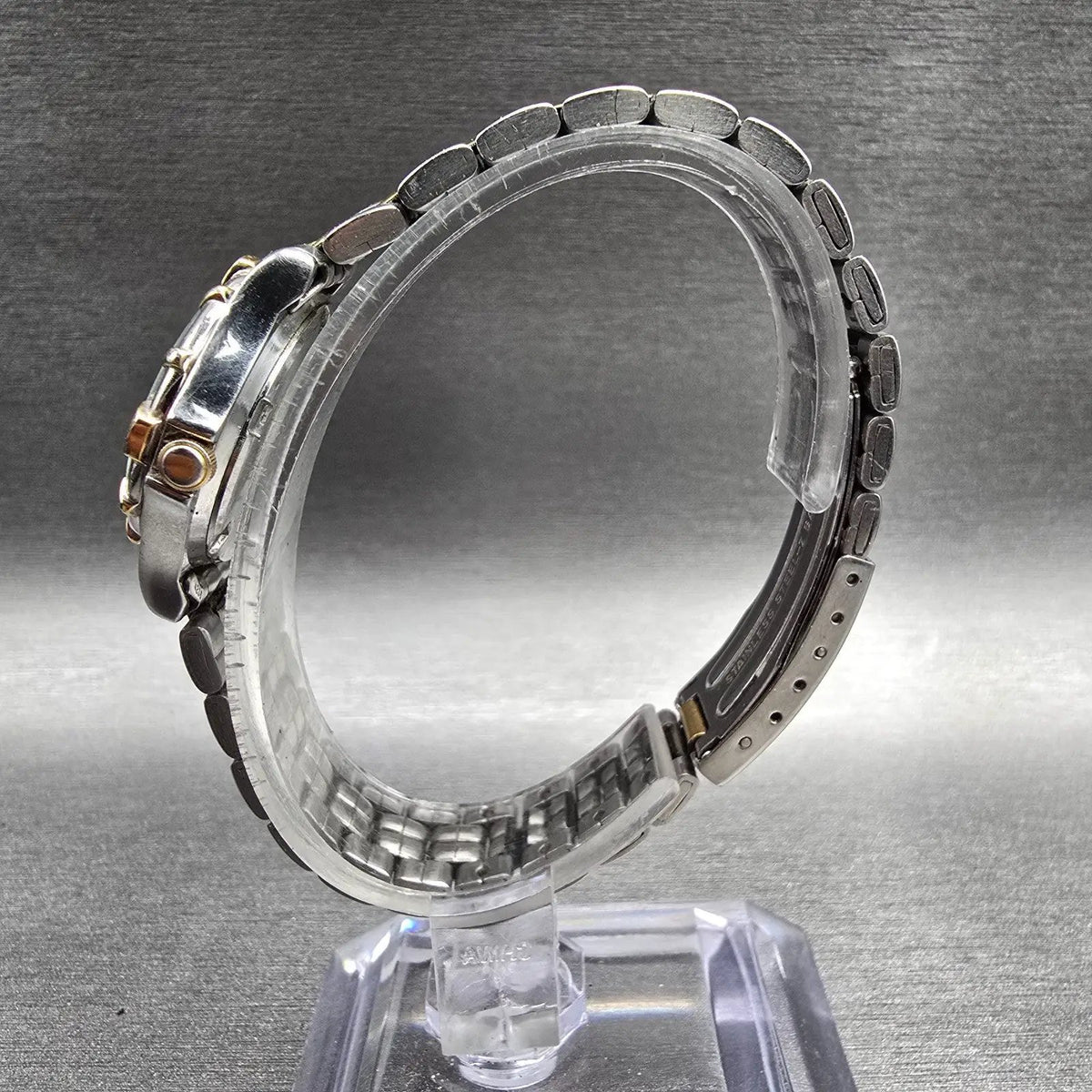 Seiko Sports 50 Watch Women 25mm Silver Dial Two Tone Date 7N82-0261 New Batt JP6