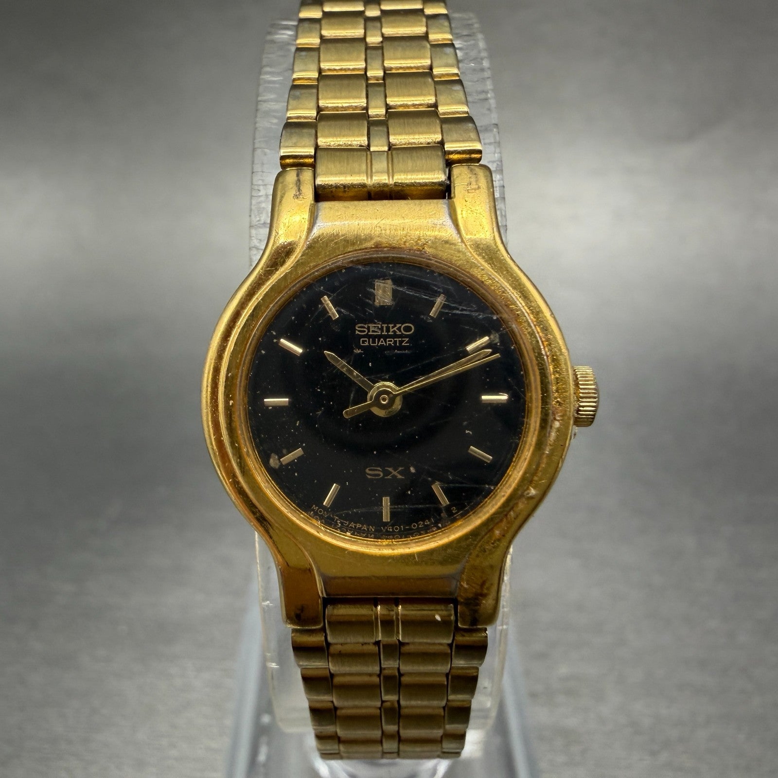 Seiko SX Watch Women 19mm Black Dial Gold Tone Round V401-0091 New Battery HE60