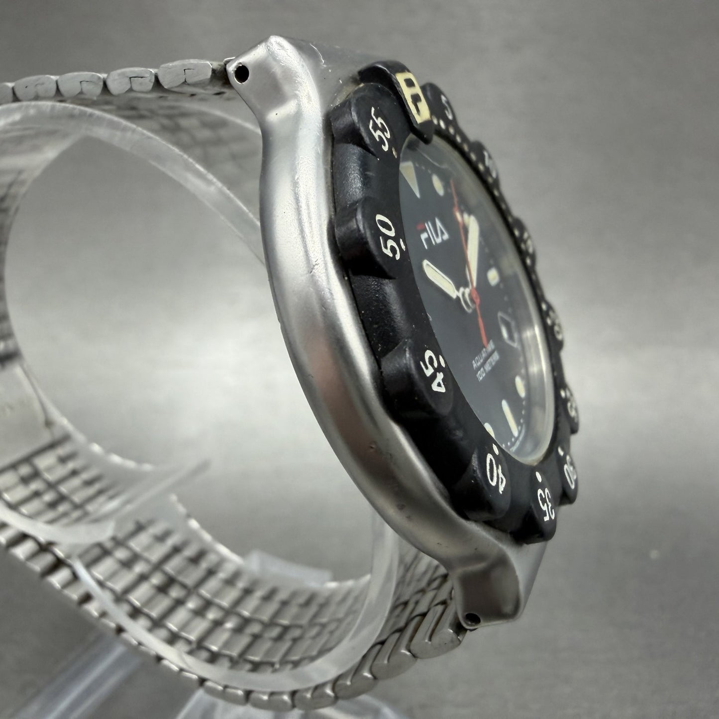 Fila Dive Watch Men 38mm Black Dial Silver Tone Round Date New Battery3