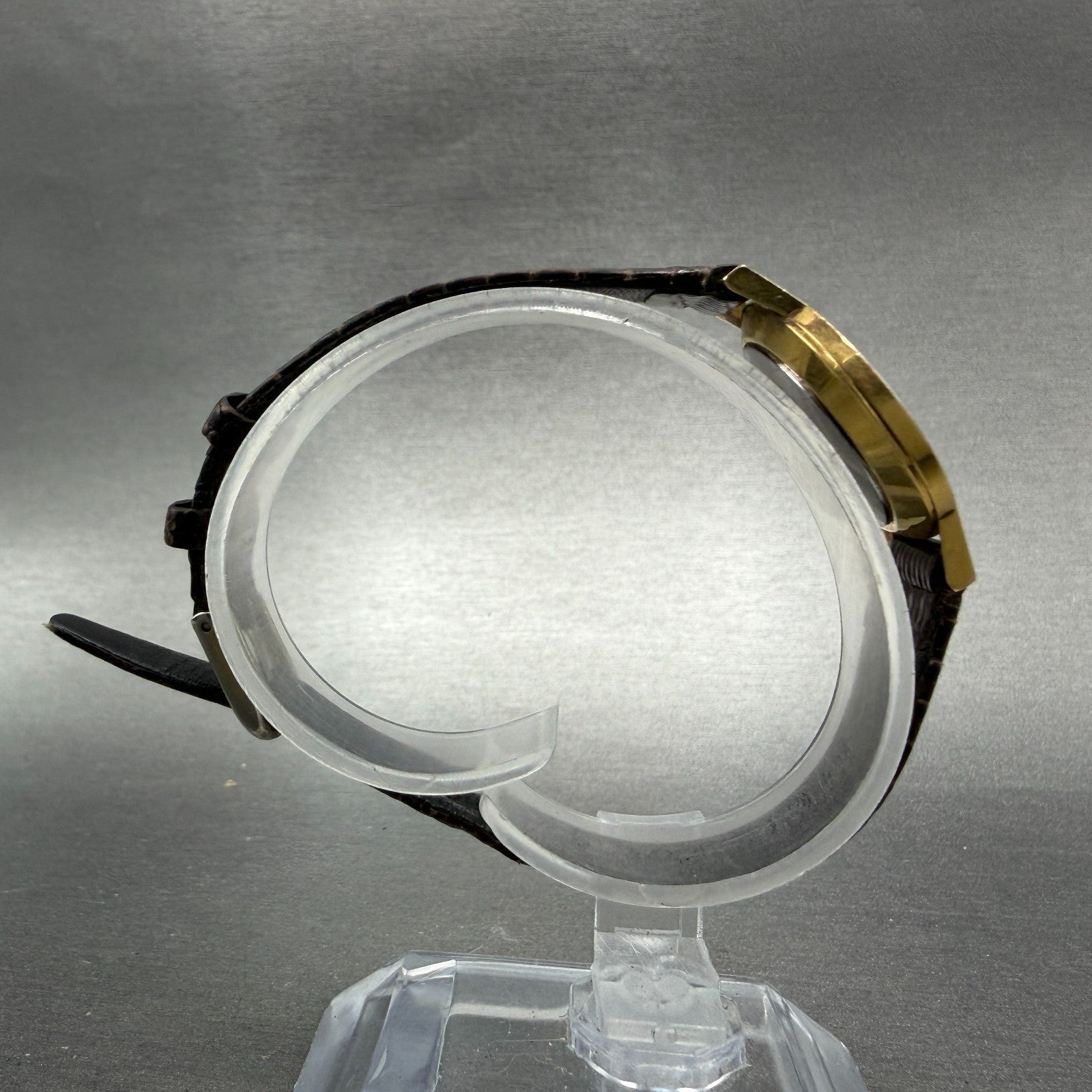 Movado Museum Watch Women 25mm Black Dial Gold Tone Round 87-25-832 New Batt ABC8