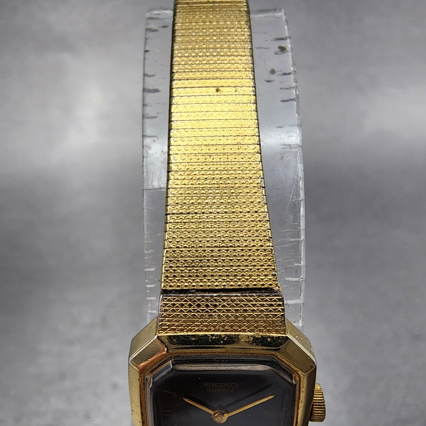 Seiko Watch Women 17mm Black Dial Gold Tone Octagon 4N005139 New Battery B1234