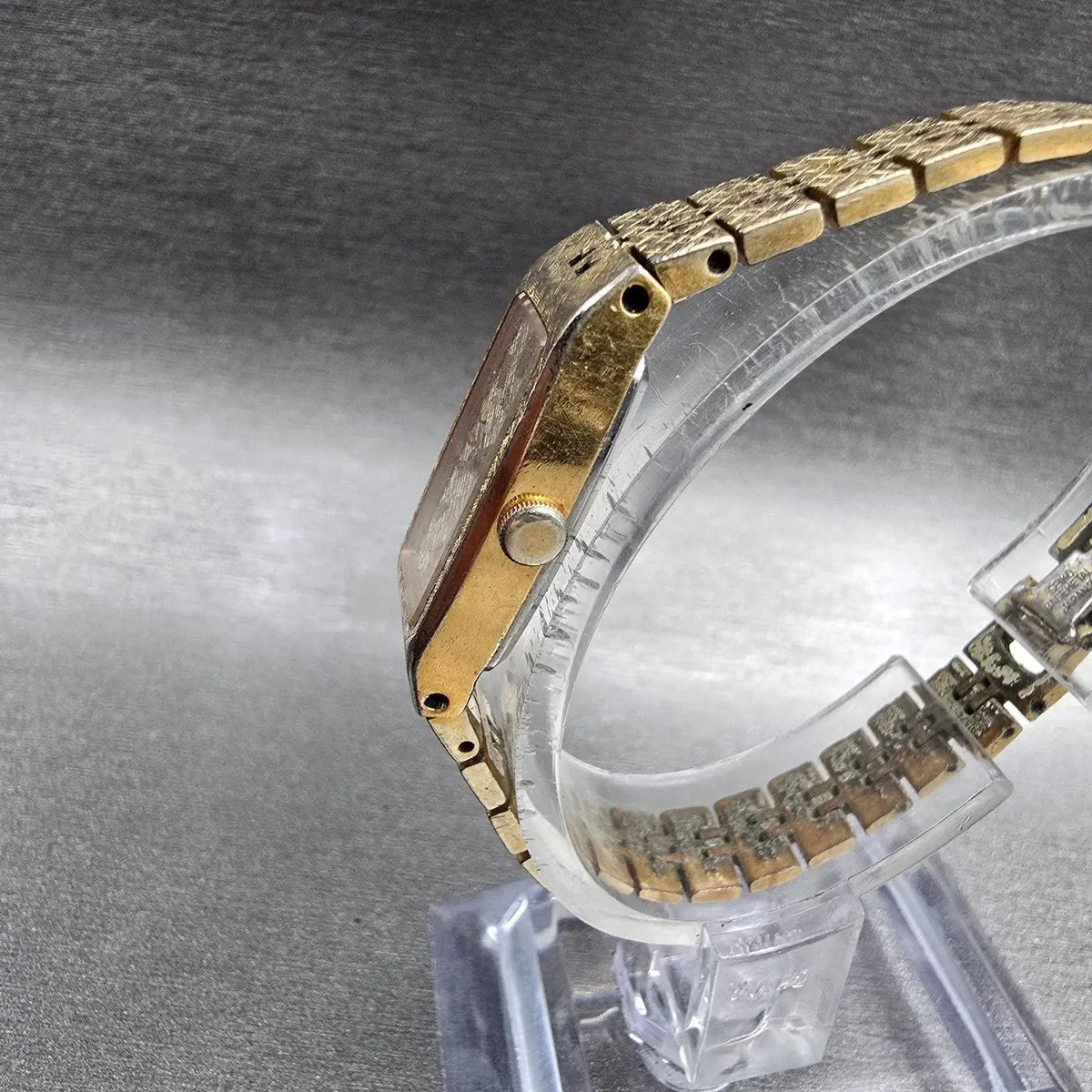 Seiko Watch Women 13mm Champagne Dial Gold Tone Rectangle 1320-5229 New Battery2