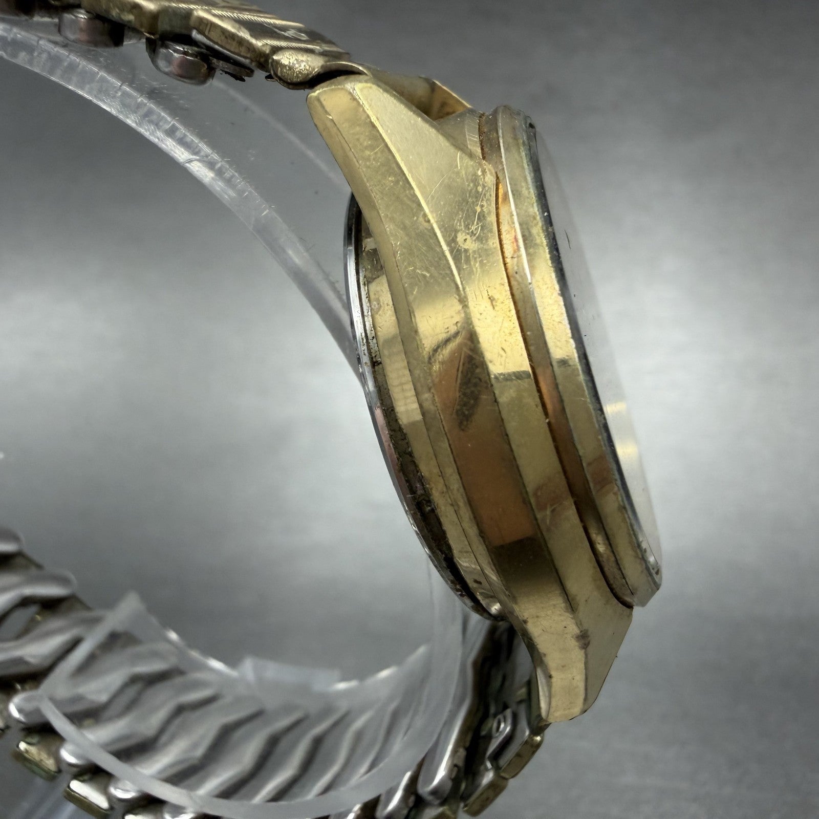 Seiko QZ Watch Men 36mm Silver Dial Gold Tone Date Round 0922-8000 PARTS4