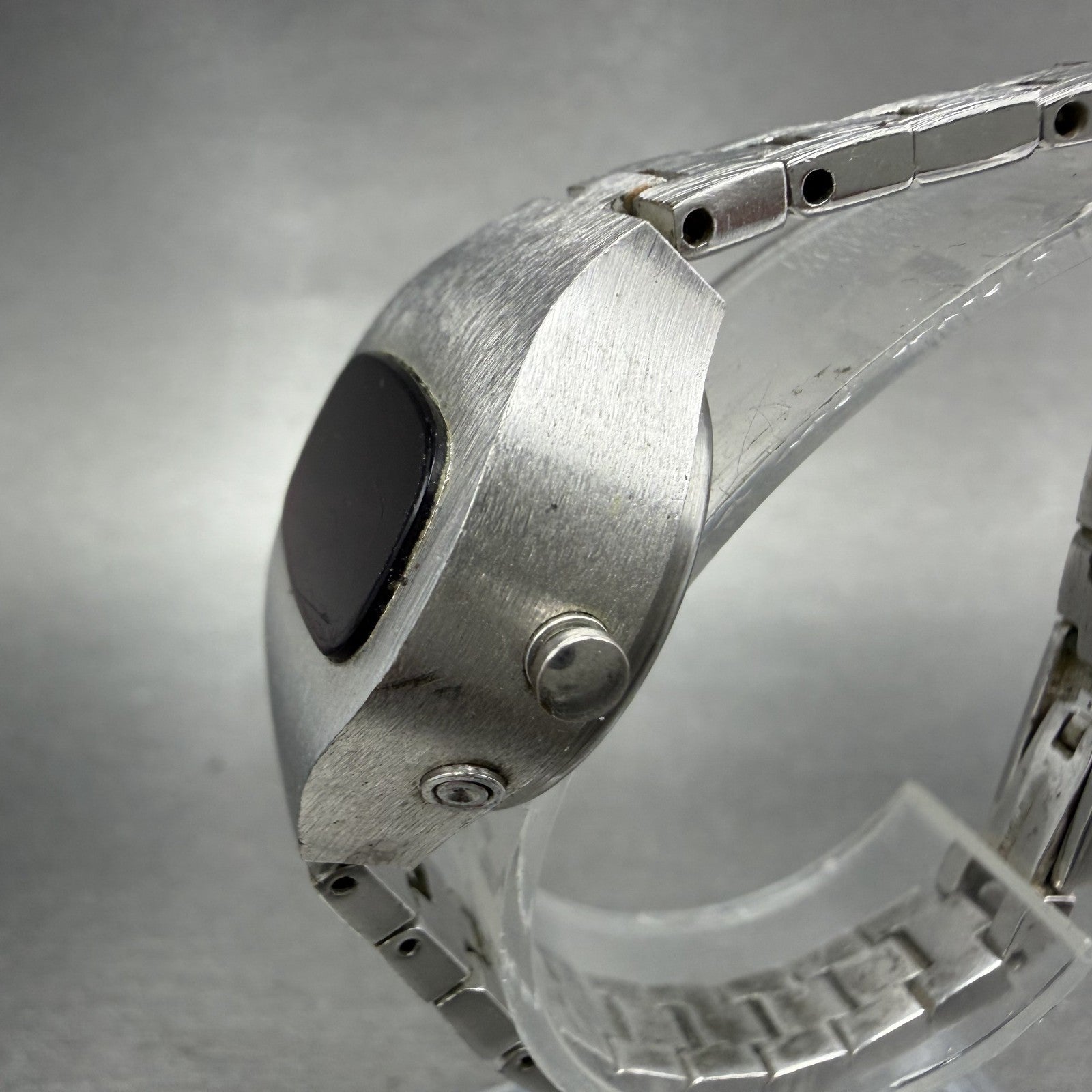 Hamilton Red Led Watch Women 24mm Digital Silver Tone Oval 992976 PARTS3