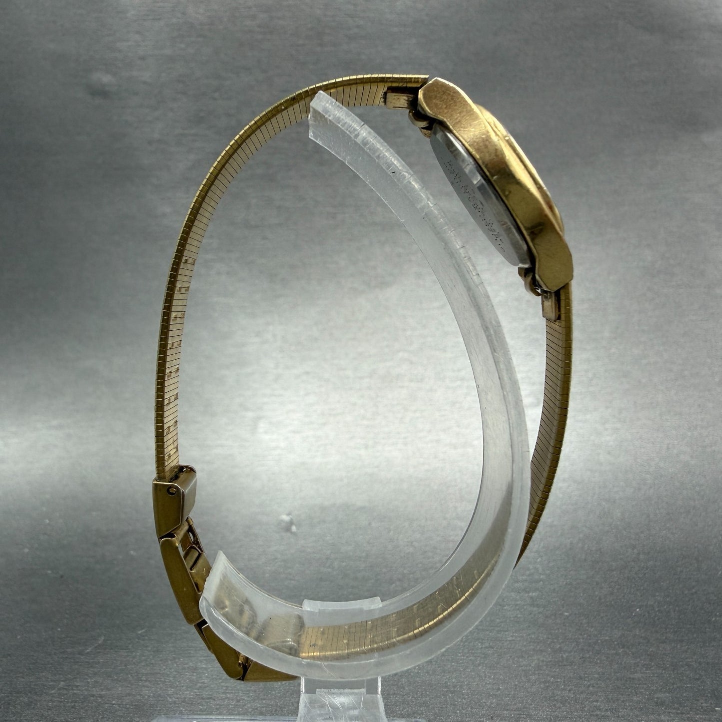 Citizen CQ Watch Women 16mm Black Dial Gold Tone Oval 3220-S16598 New Battery H78